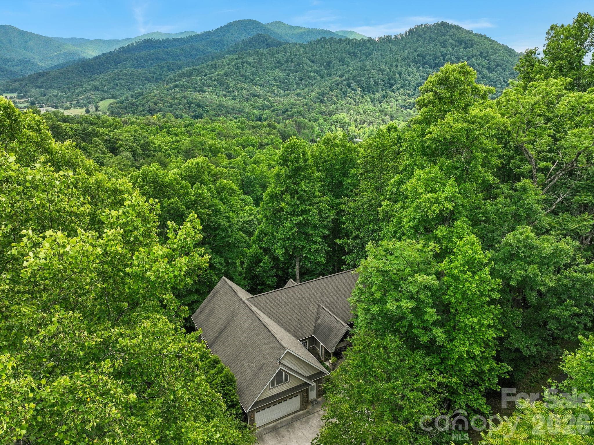 Single Family Residence at Weaverville, photo 5 of 52