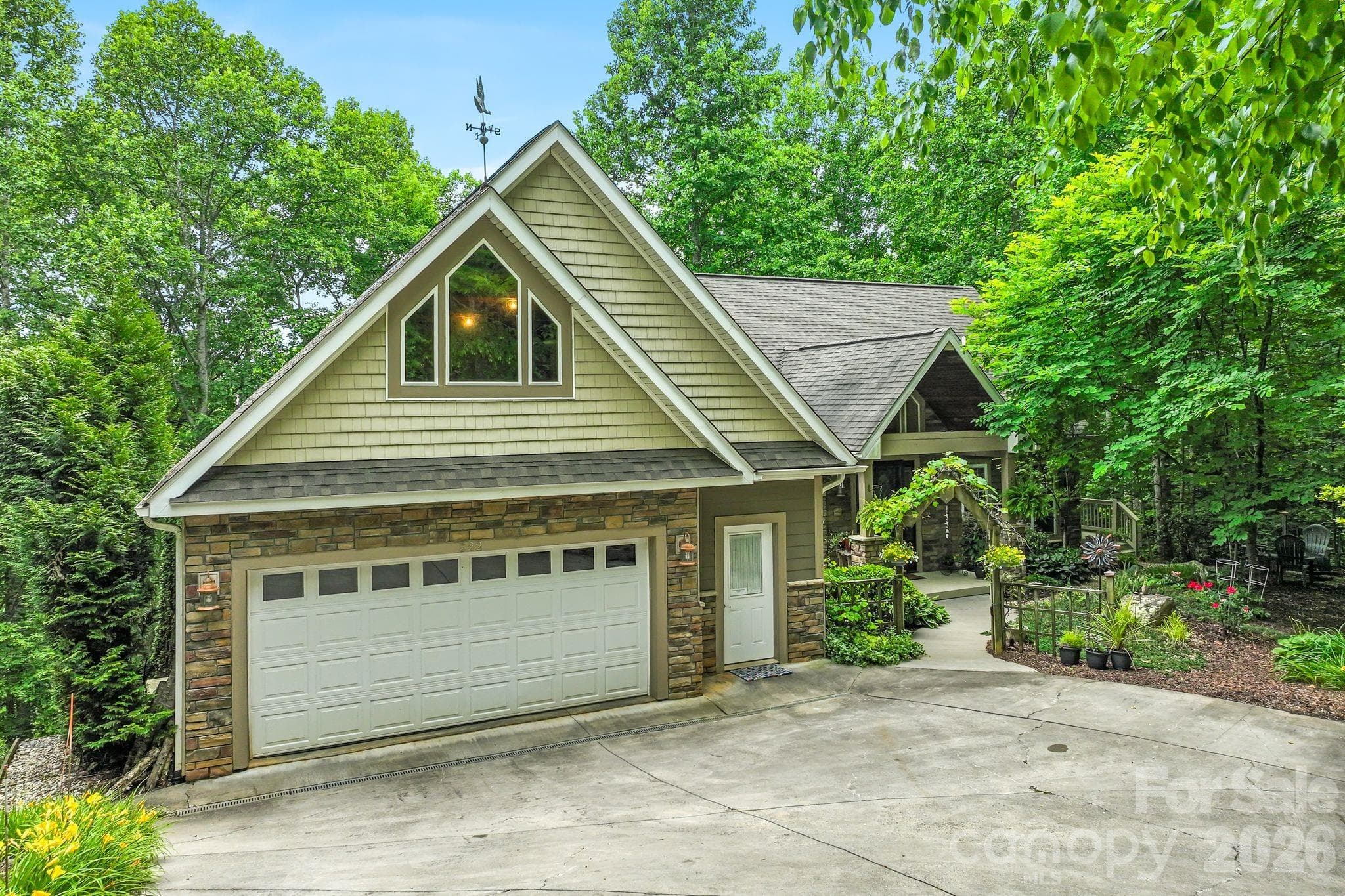 Single Family Residence at Weaverville, photo 4 of 52