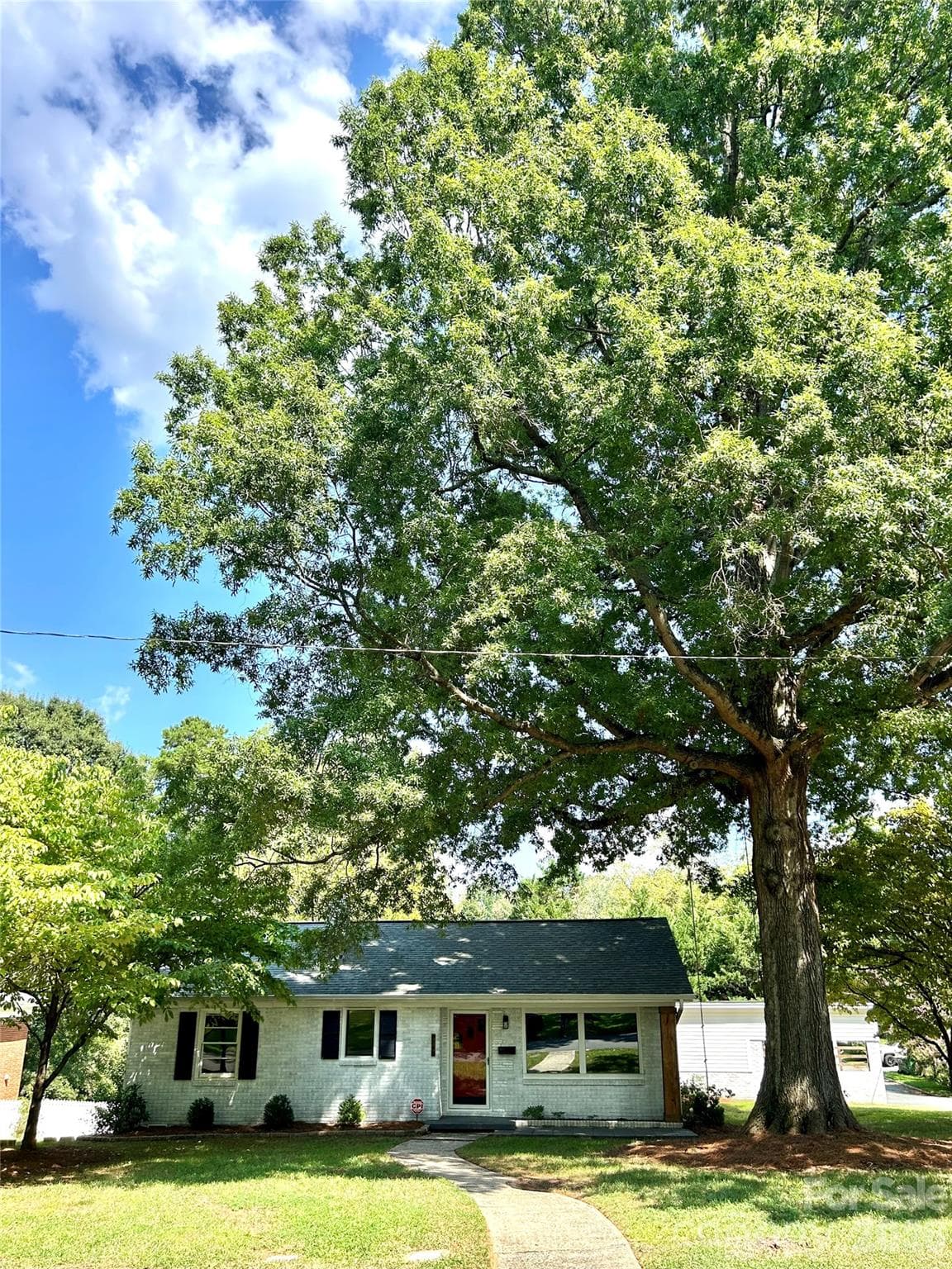 Single Family Residence at 2255 Falmouth Road, Charlotte, photo 2 of 36