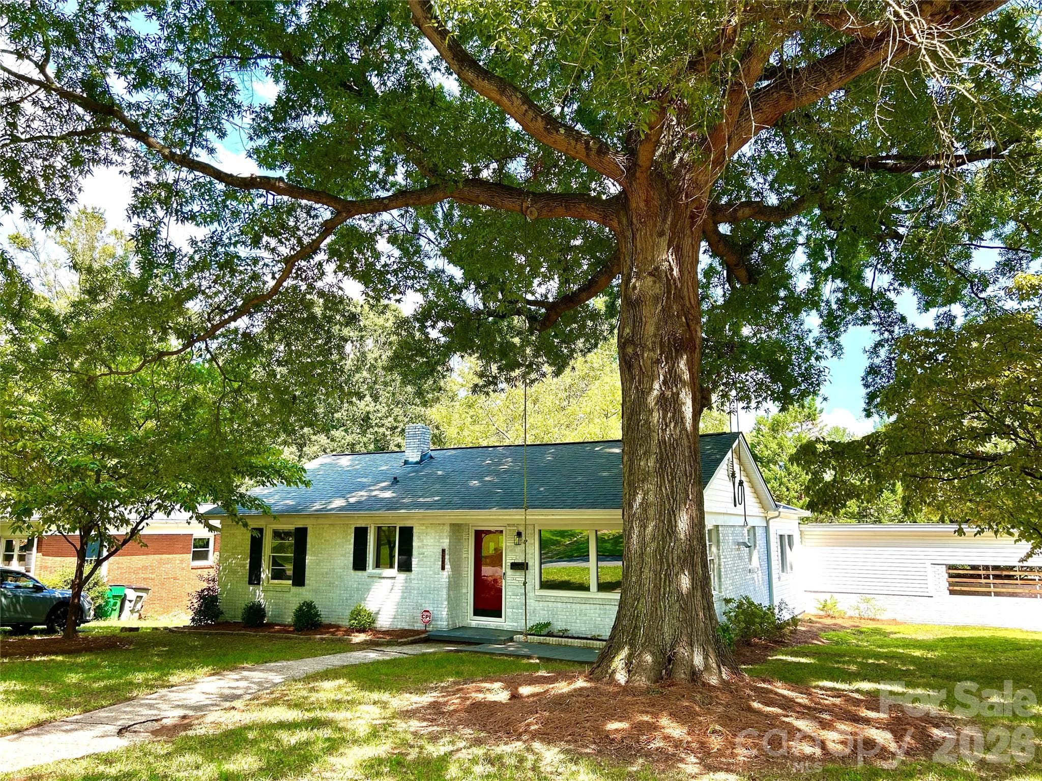 Single Family Residence at 2255 Falmouth Road, Charlotte, photo 4 of 36