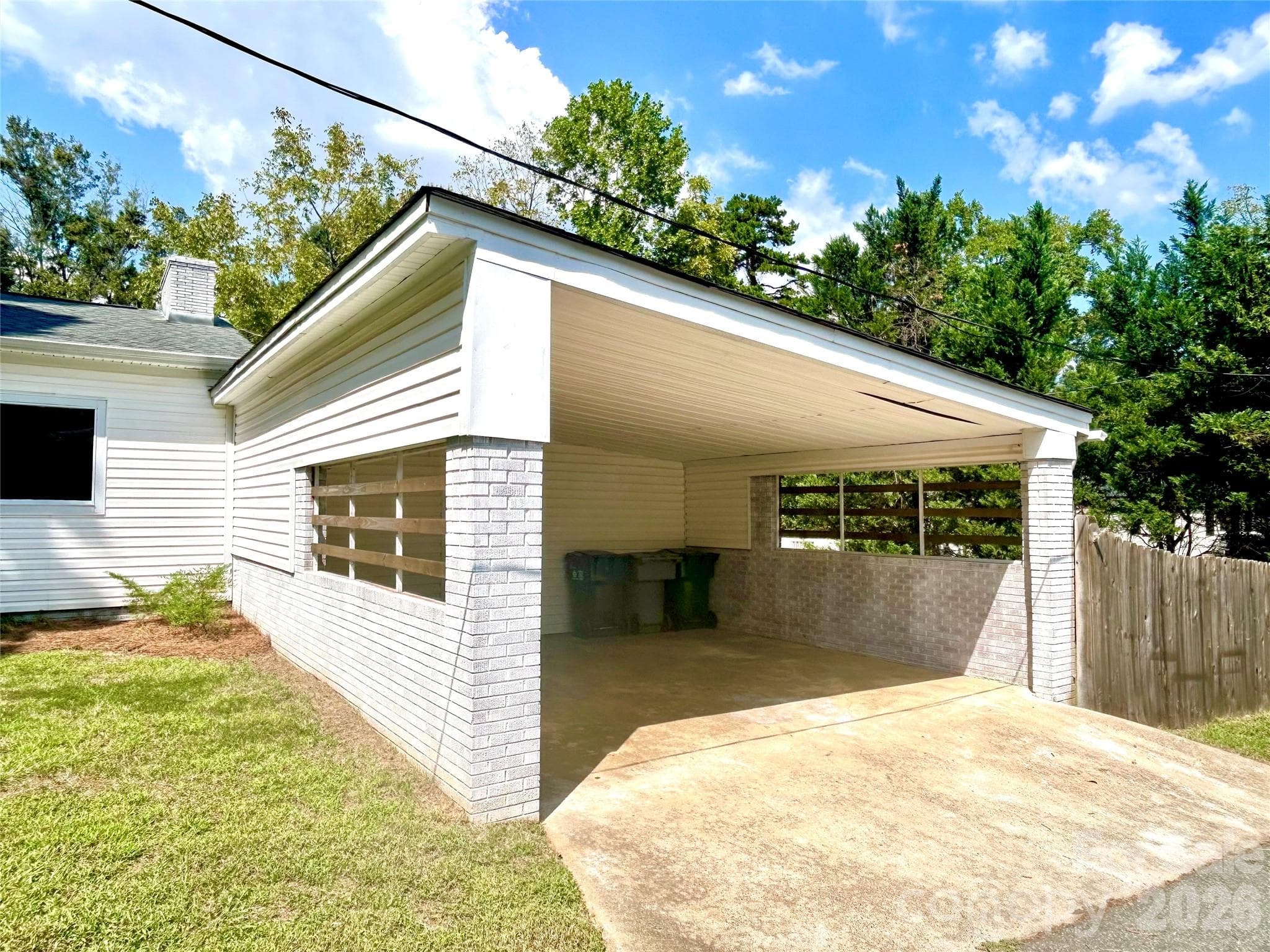 Single Family Residence at 2255 Falmouth Road, Charlotte, photo 6 of 36