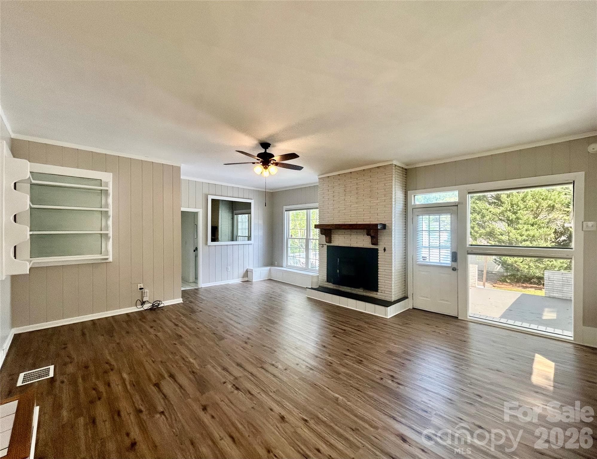 Single Family Residence at 2255 Falmouth Road, Charlotte, photo 9 of 36