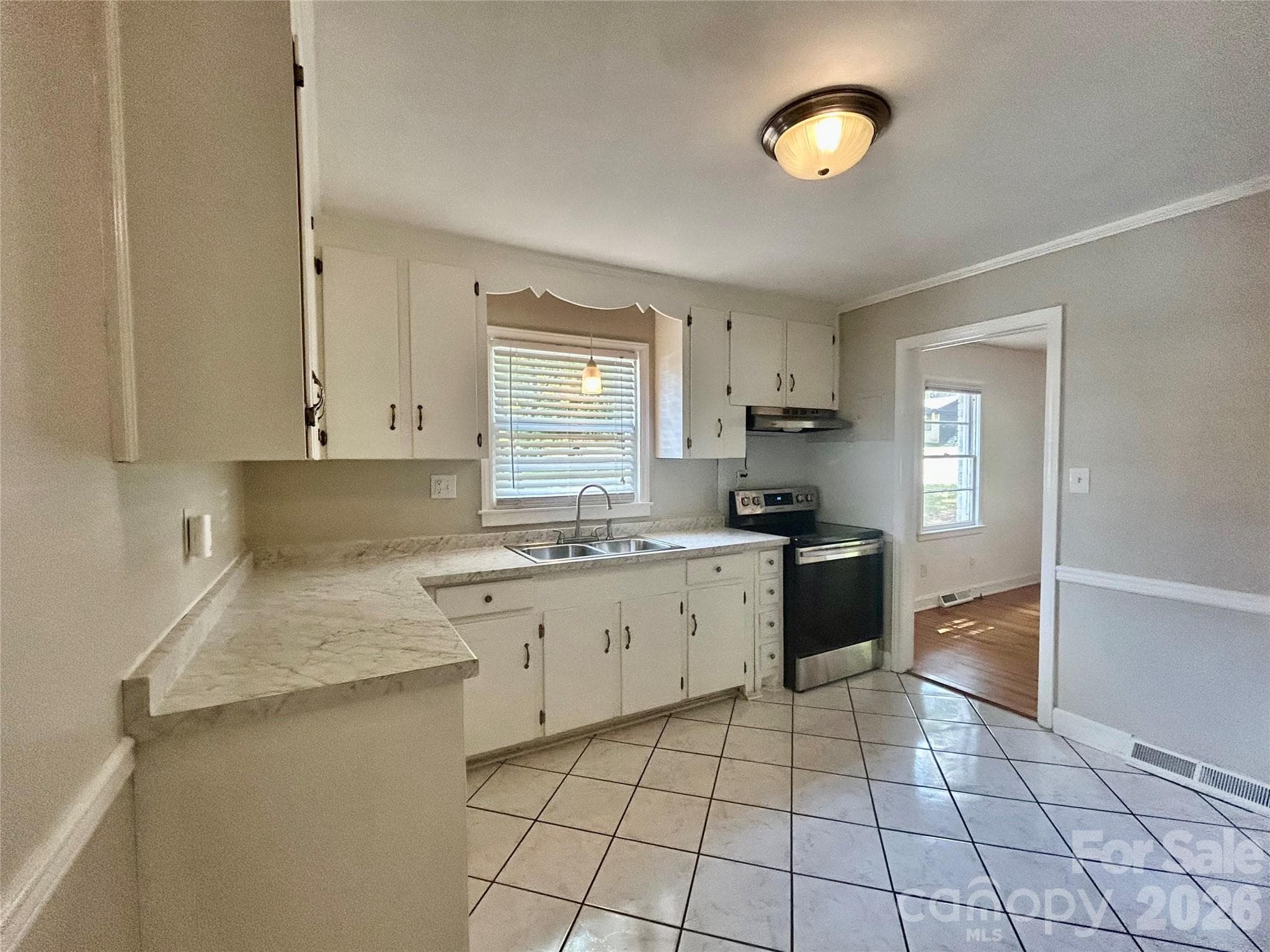 Single Family Residence at 2255 Falmouth Road, Charlotte, photo 15 of 36