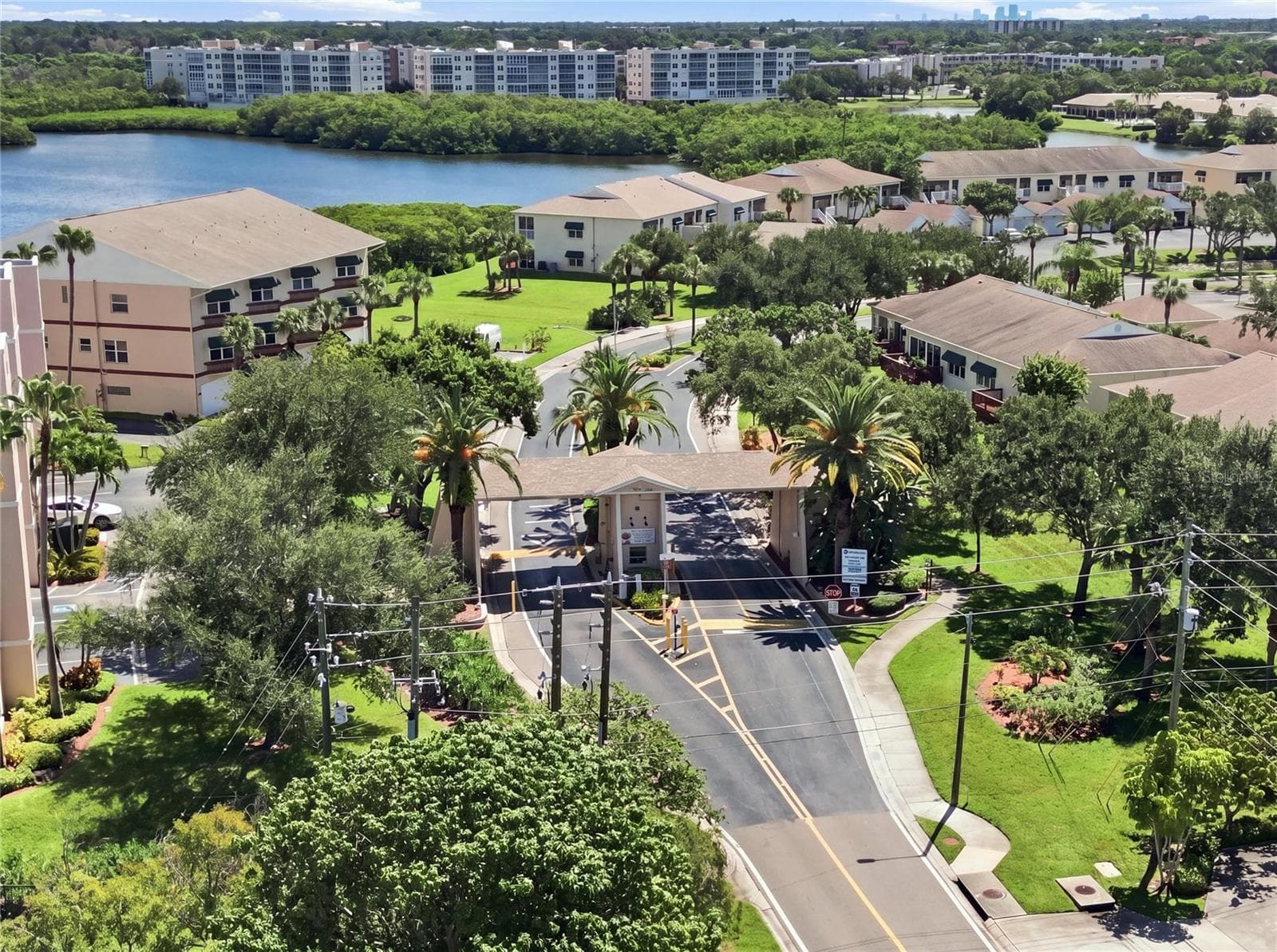 Condominium at 6251 SHORELINE DR #2301, SEMINOLE, photo 6 of 64