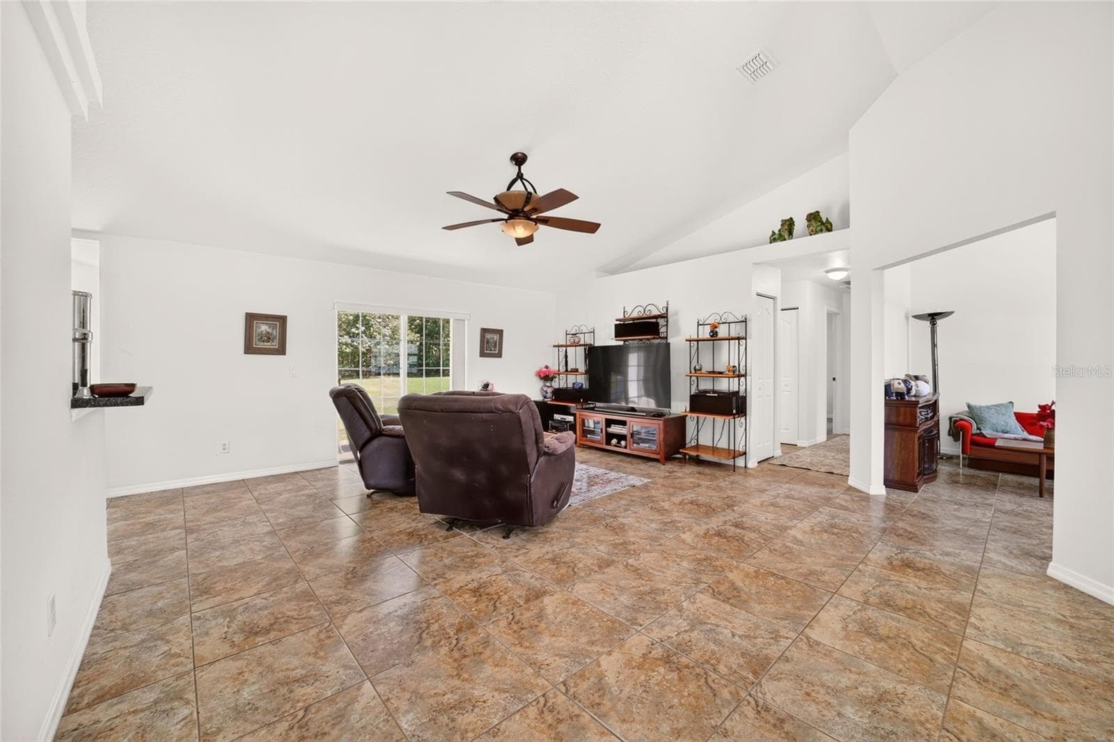 Single Family Residence at 10819 SW 53RD CIR, OCALA, photo 11 of 61
