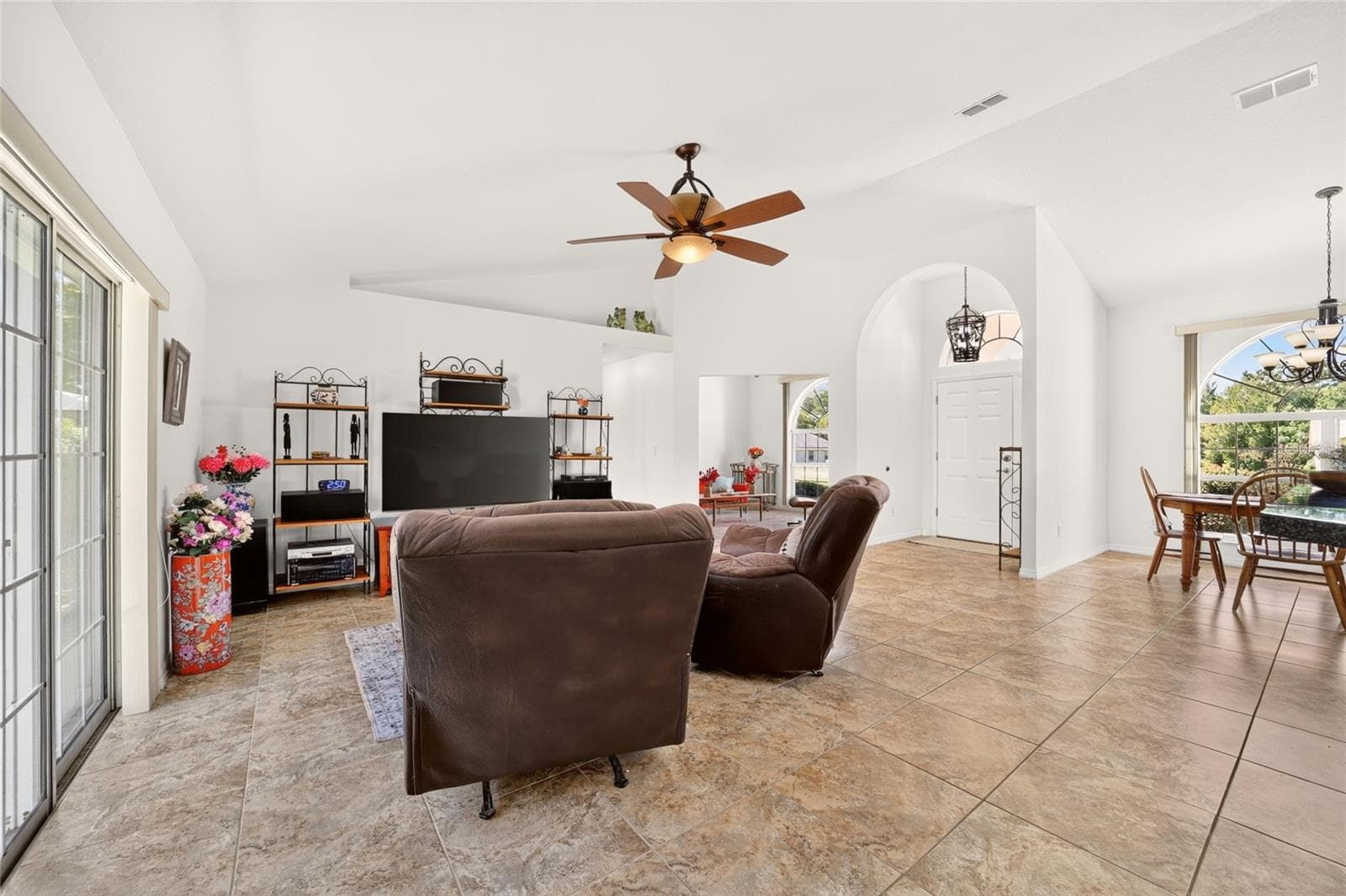 Single Family Residence at 10819 SW 53RD CIR, OCALA, photo 13 of 61