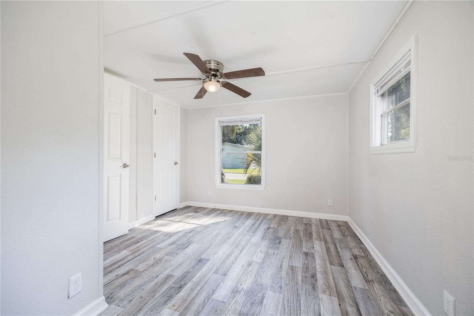 Manufactured Home at 503 5TH ST SW, JASPER, photo 11 of 23