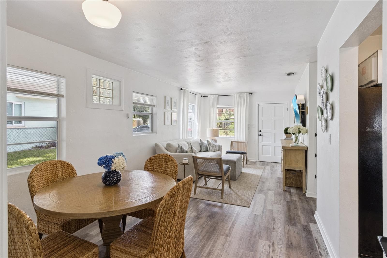 Single Family Residence at 1639 SKINNER ST, LAKELAND, photo 5 of 37