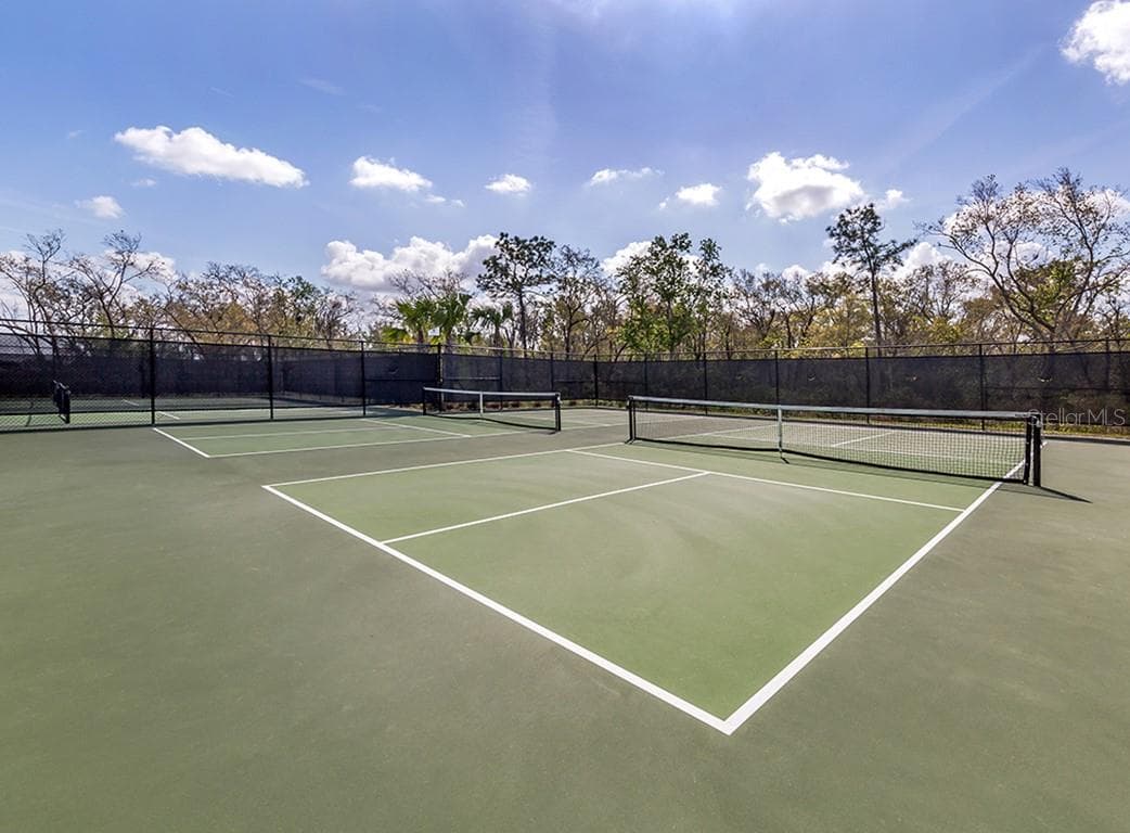 Tennis Courts - 17510 GAWTHROP DR #302, BRADENTON