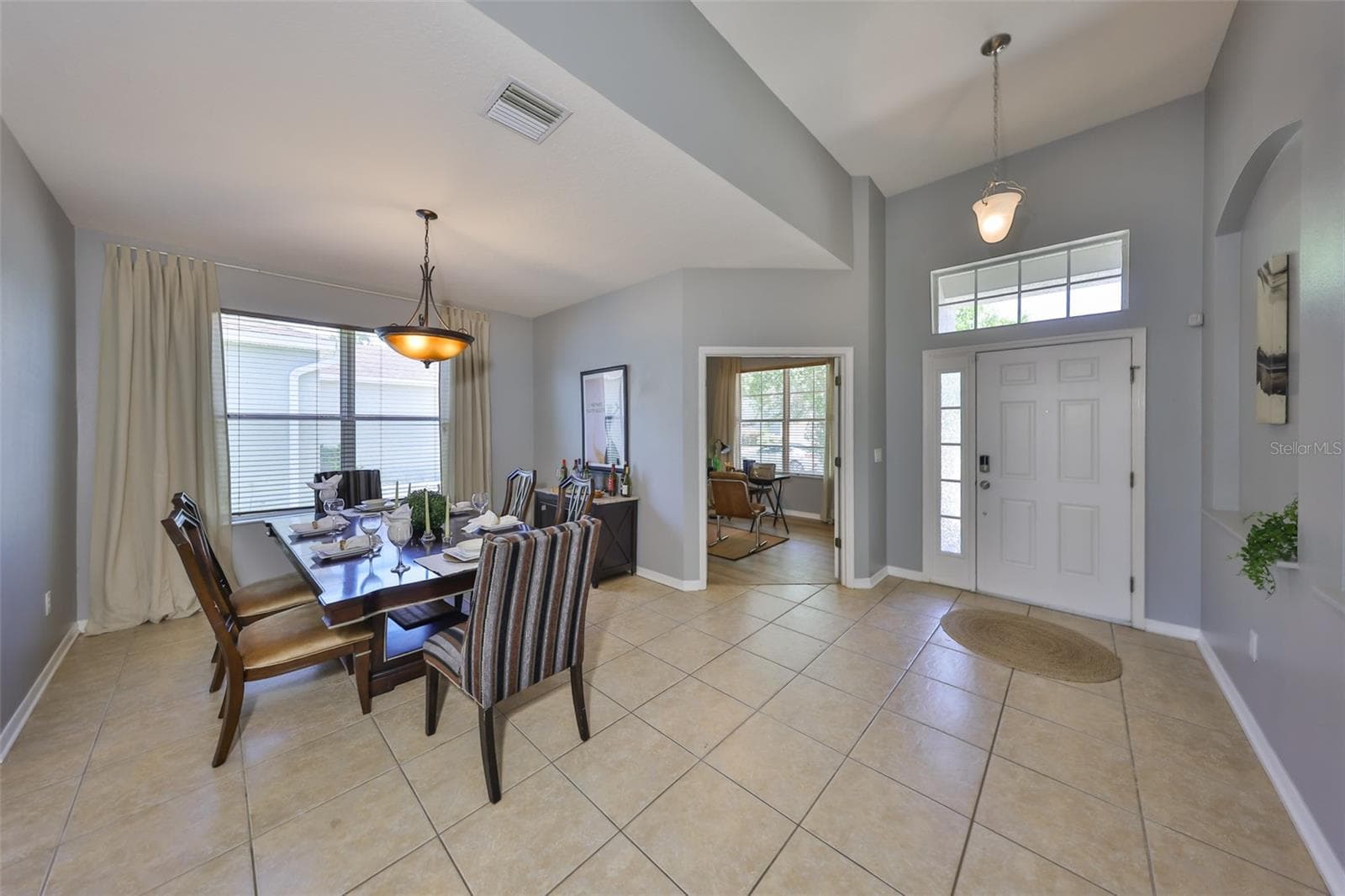 Single Family Residence at 11408 COVENTRY GROVE CIR, LITHIA, photo 9 of 50