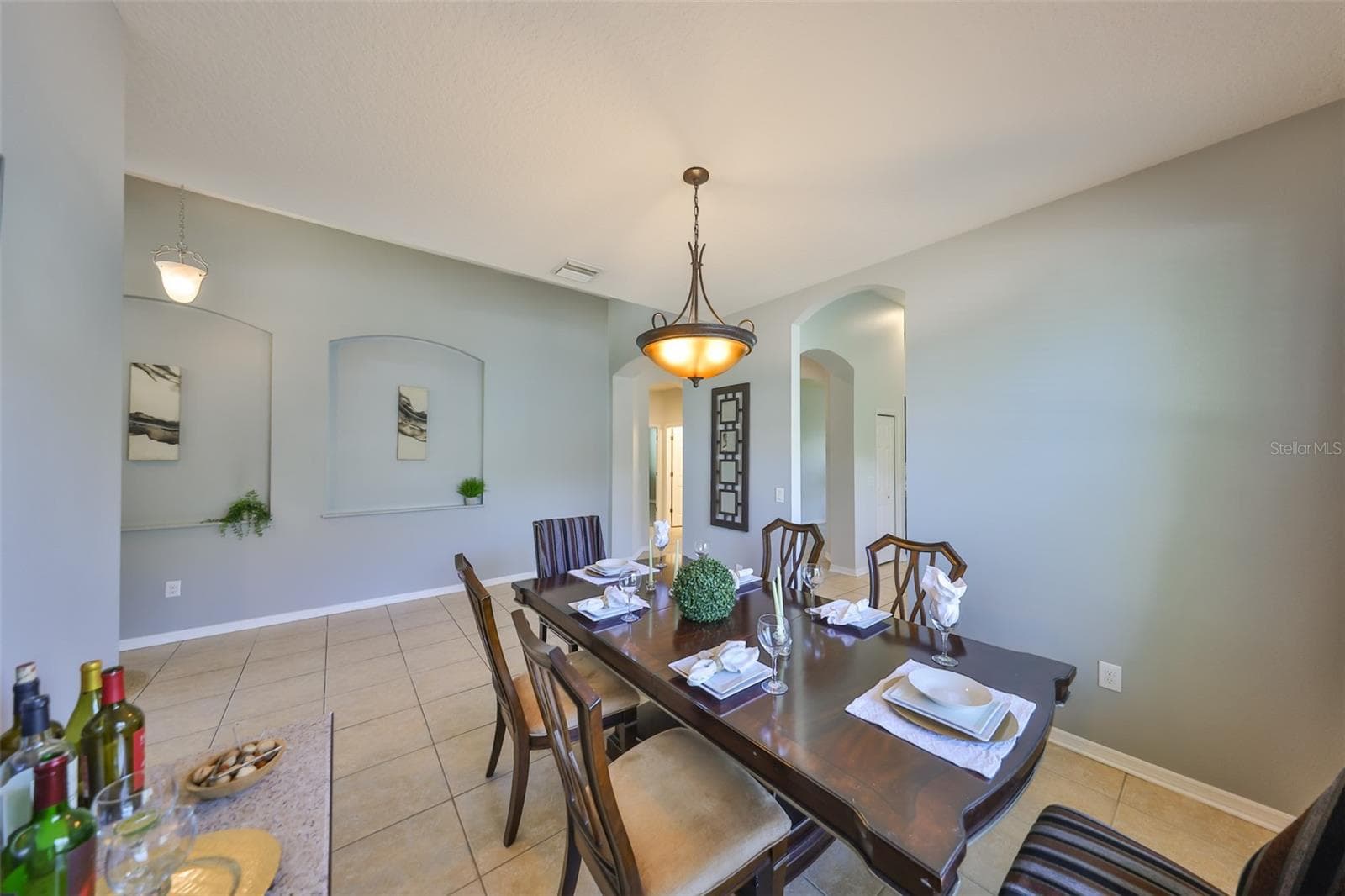 Single Family Residence at 11408 COVENTRY GROVE CIR, LITHIA, photo 11 of 50