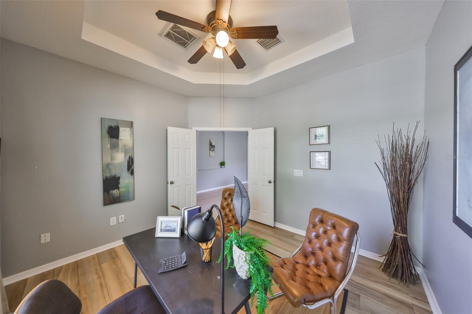 Single Family Residence at 11408 COVENTRY GROVE CIR, LITHIA, photo 13 of 50
