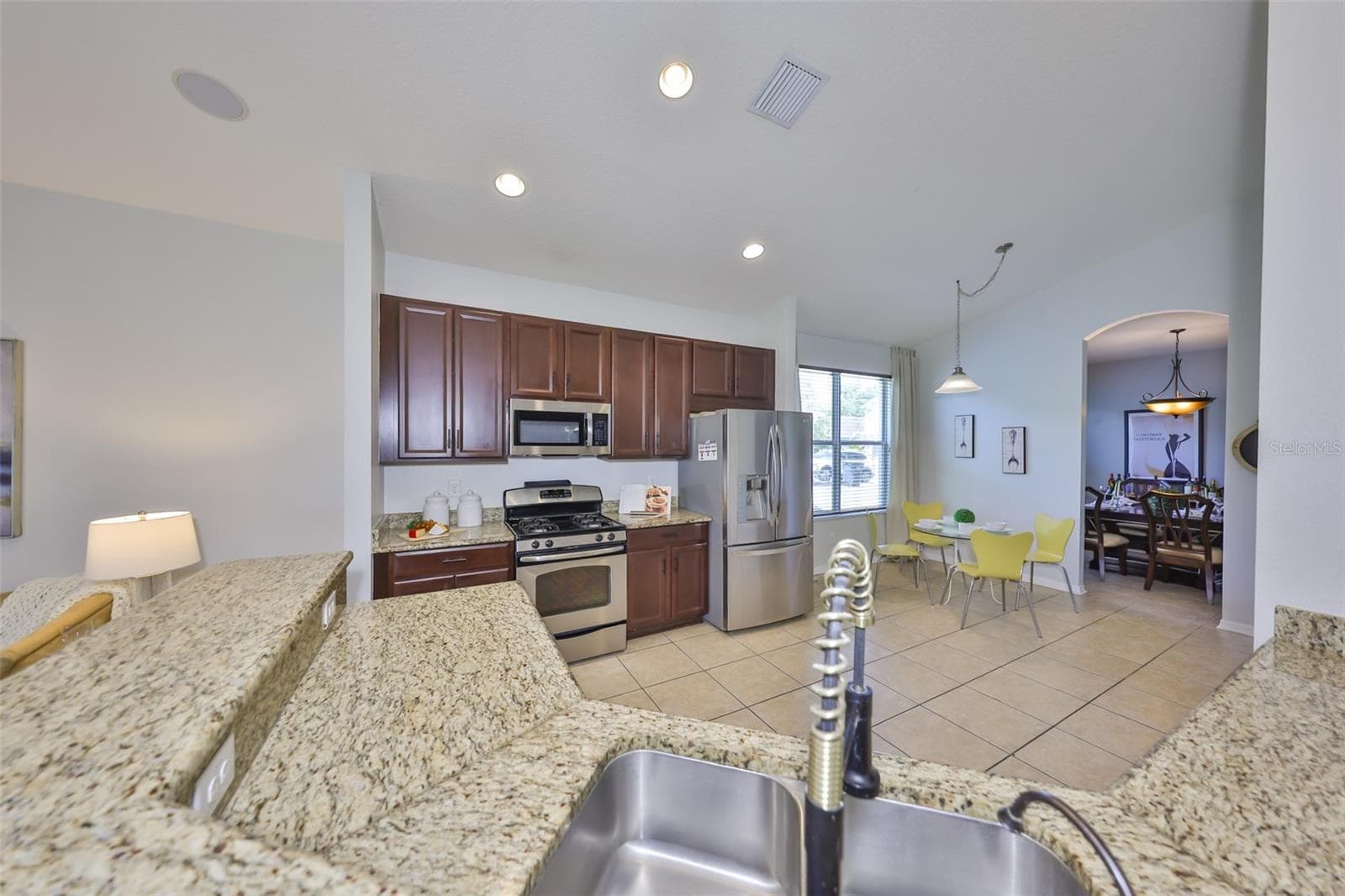 Single Family Residence at 11408 COVENTRY GROVE CIR, LITHIA, photo 30 of 50