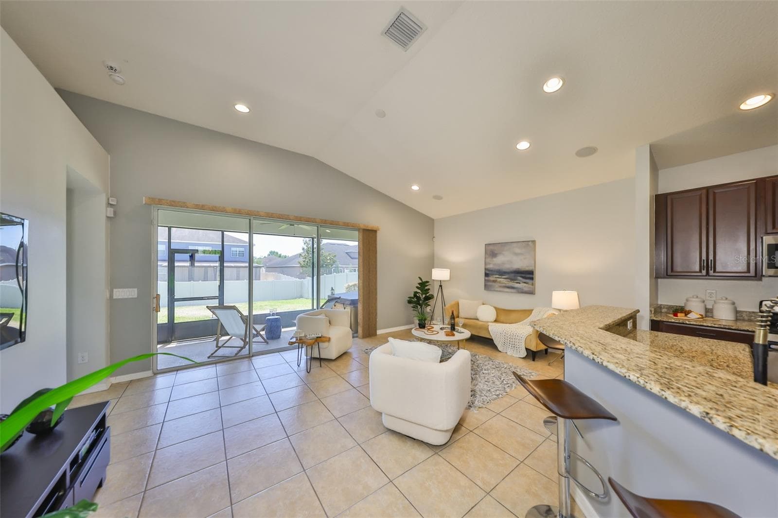 Single Family Residence at 11408 COVENTRY GROVE CIR, LITHIA, photo 31 of 50