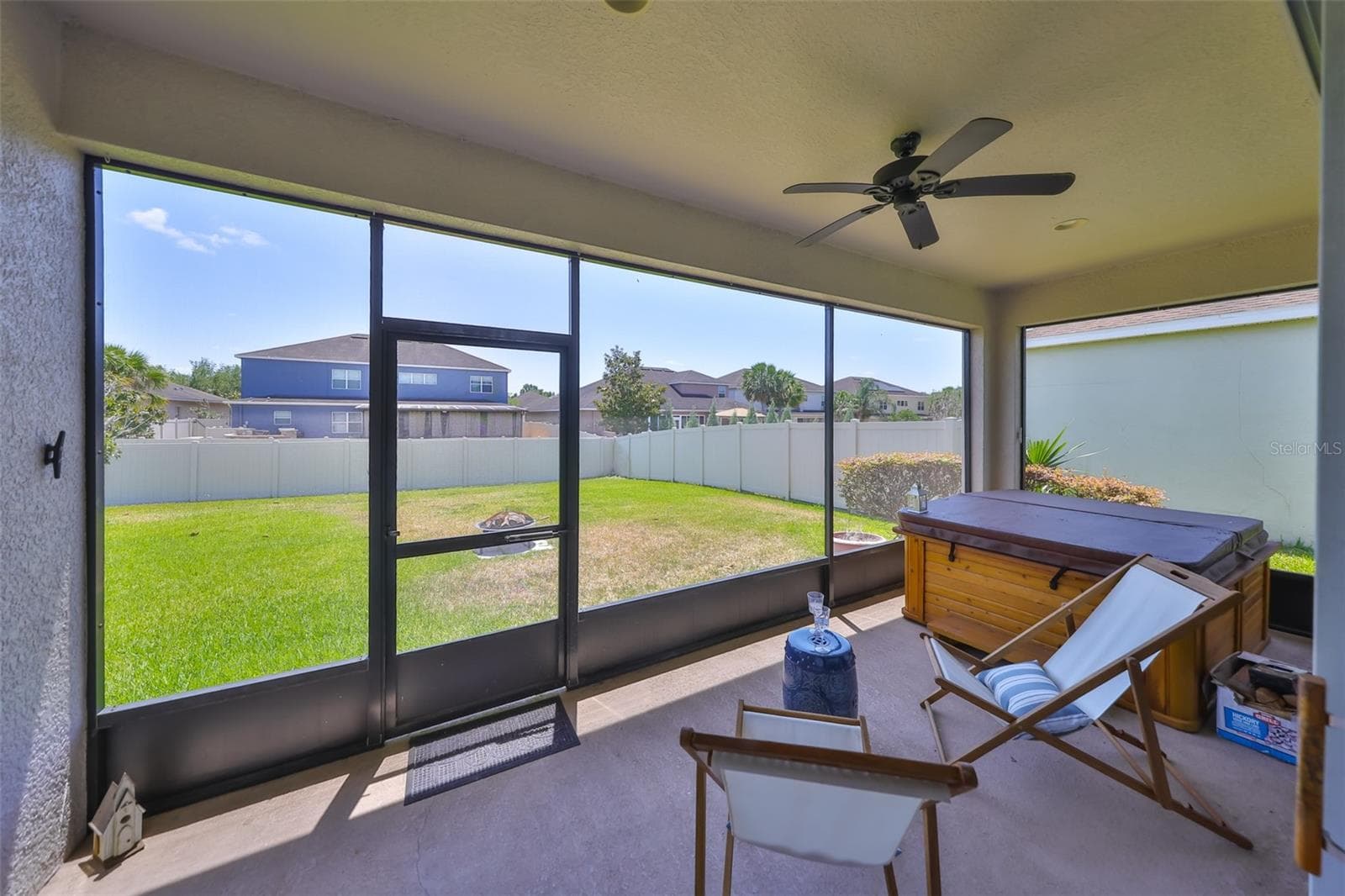 Single Family Residence at 11408 COVENTRY GROVE CIR, LITHIA, photo 43 of 50