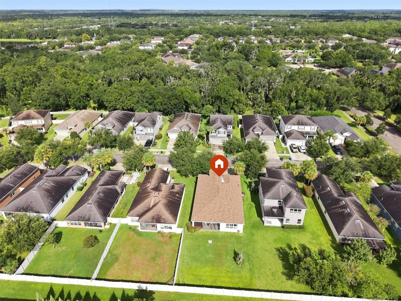 Single Family Residence at 11408 COVENTRY GROVE CIR, LITHIA, photo 5 of 50
