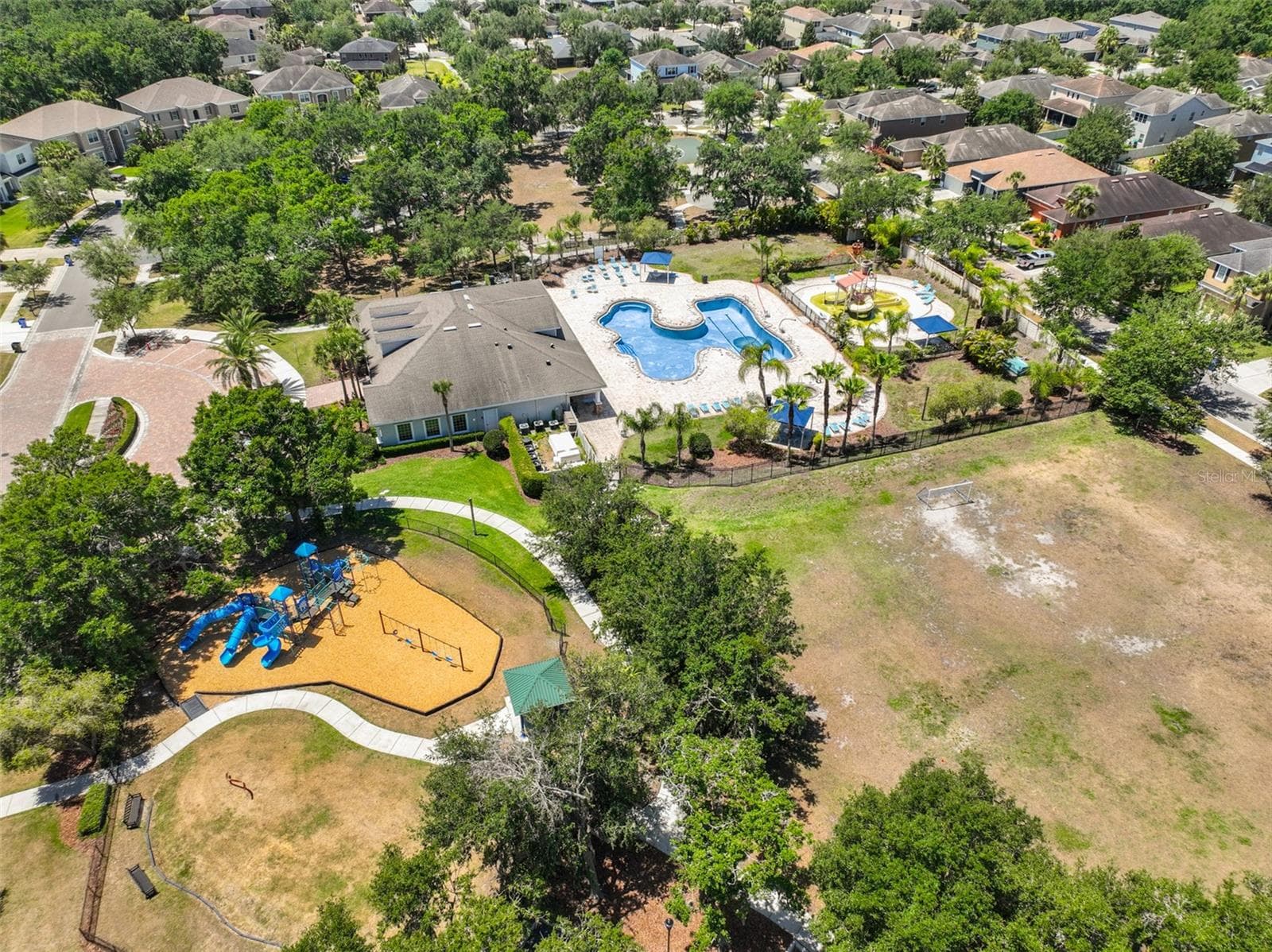 Single Family Residence at 11408 COVENTRY GROVE CIR, LITHIA, photo 50 of 50