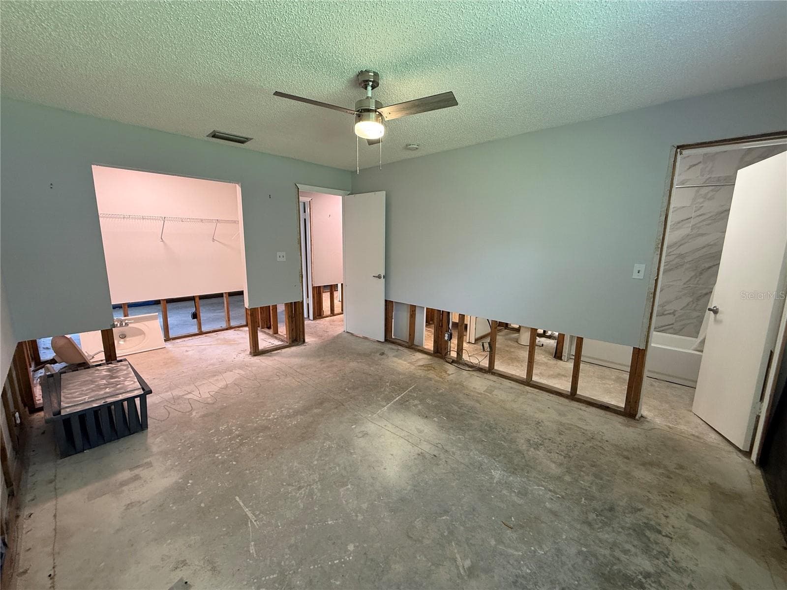 Condominium at 8649 LAKE ISLE DR #182, TEMPLE TERRACE, photo 11 of 27