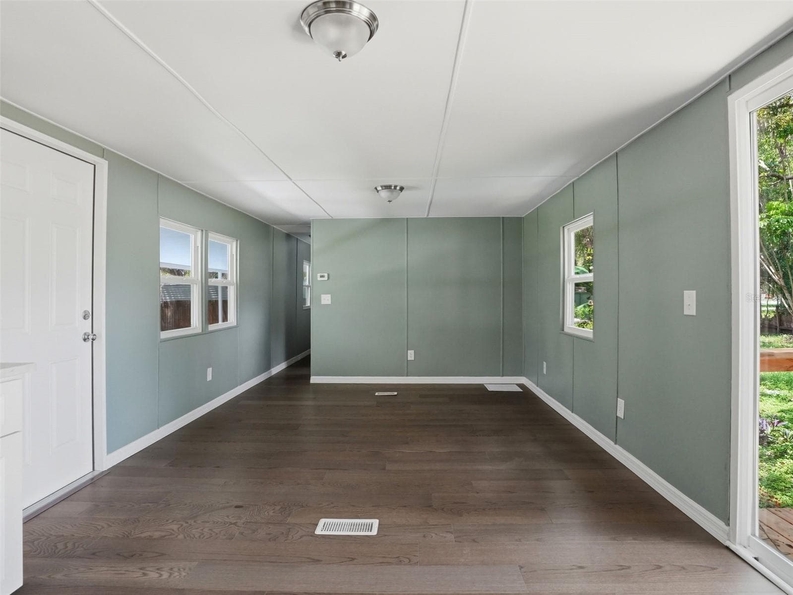 Mobile Home at 9239 OTTAWA ST, NEW PORT RICHEY, photo 13 of 28