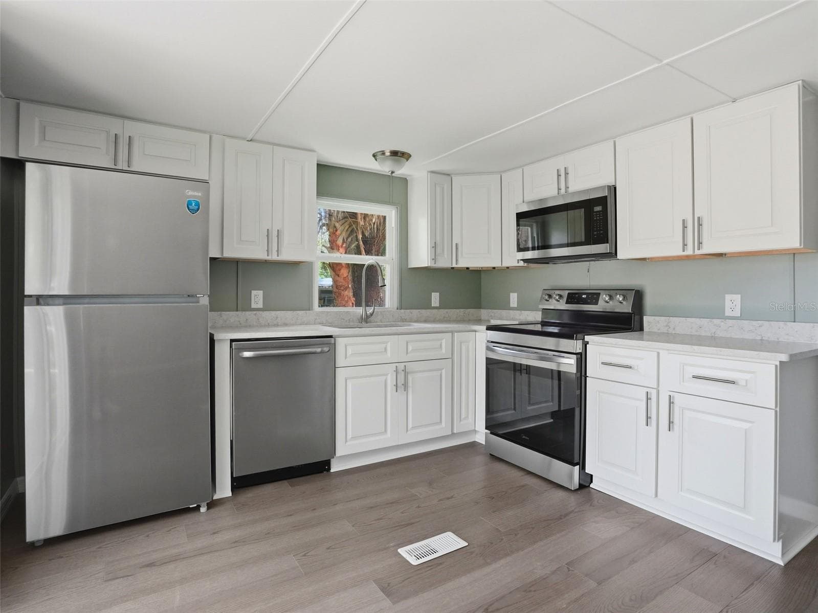 Mobile Home at 9239 OTTAWA ST, NEW PORT RICHEY, photo 16 of 28