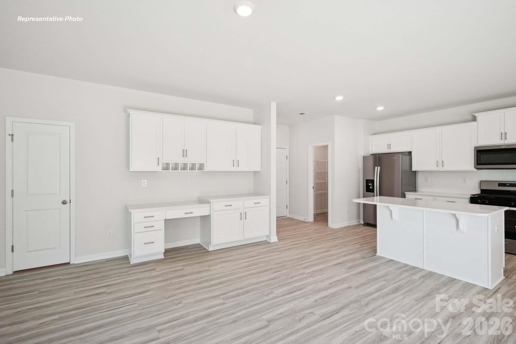 Single Family Residence at 2023 Moorside Court, Lancaster, photo 6 of 25