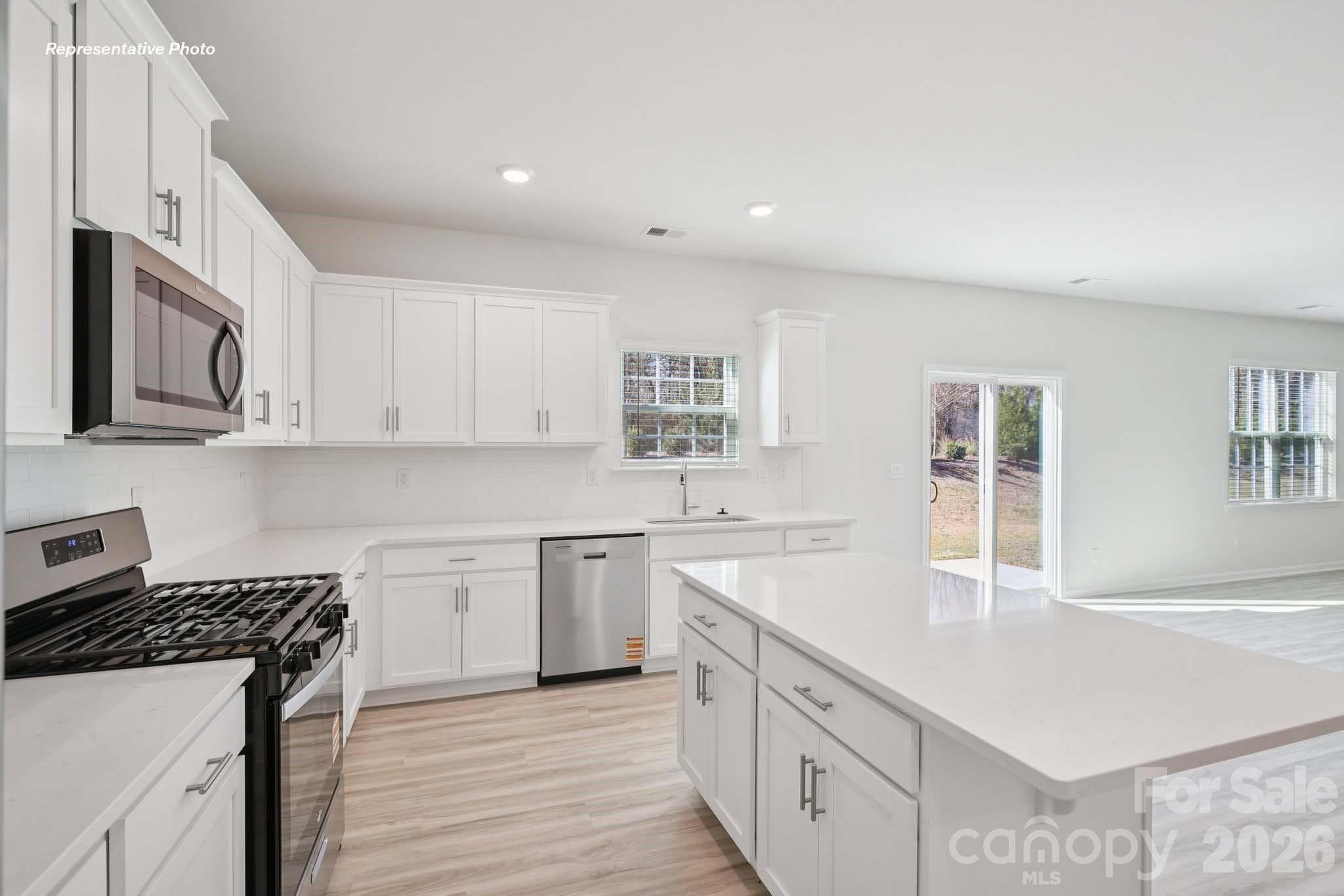 Single Family Residence at 2023 Moorside Court, Lancaster, photo 9 of 25