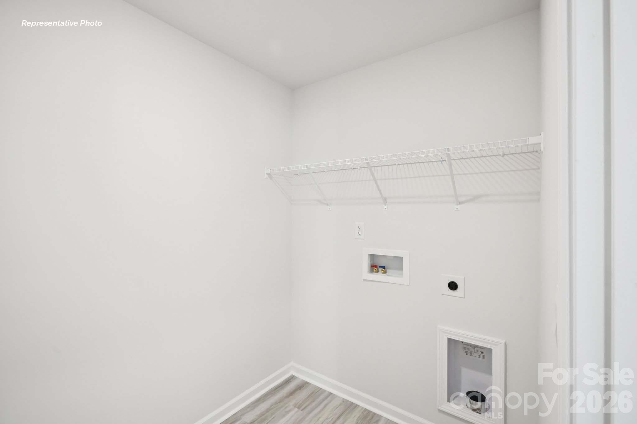 Single Family Residence at 2023 Moorside Court, Lancaster, photo 13 of 25