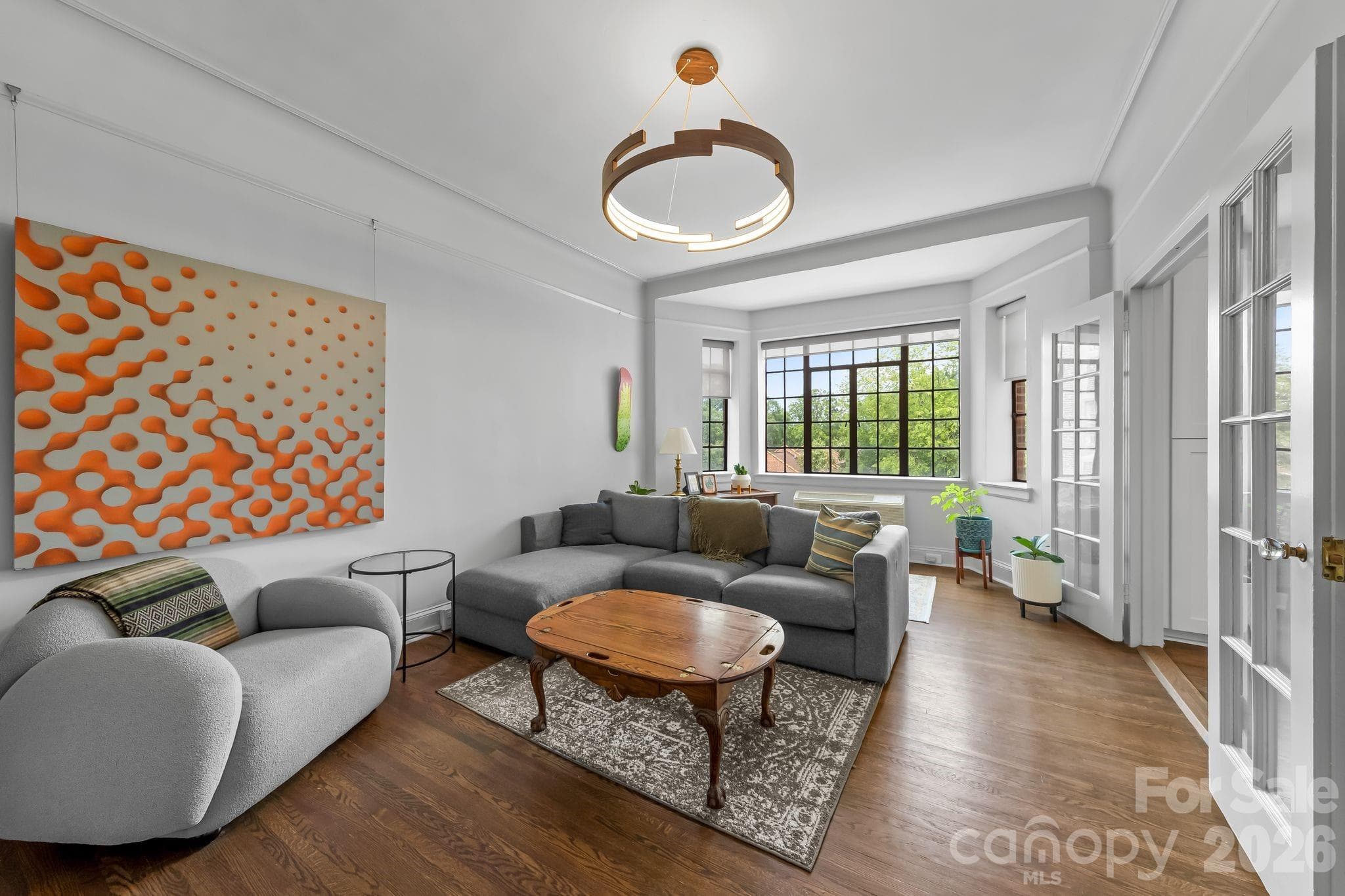 Condominium at 301 W 10th Street, Charlotte, photo 6 of 21