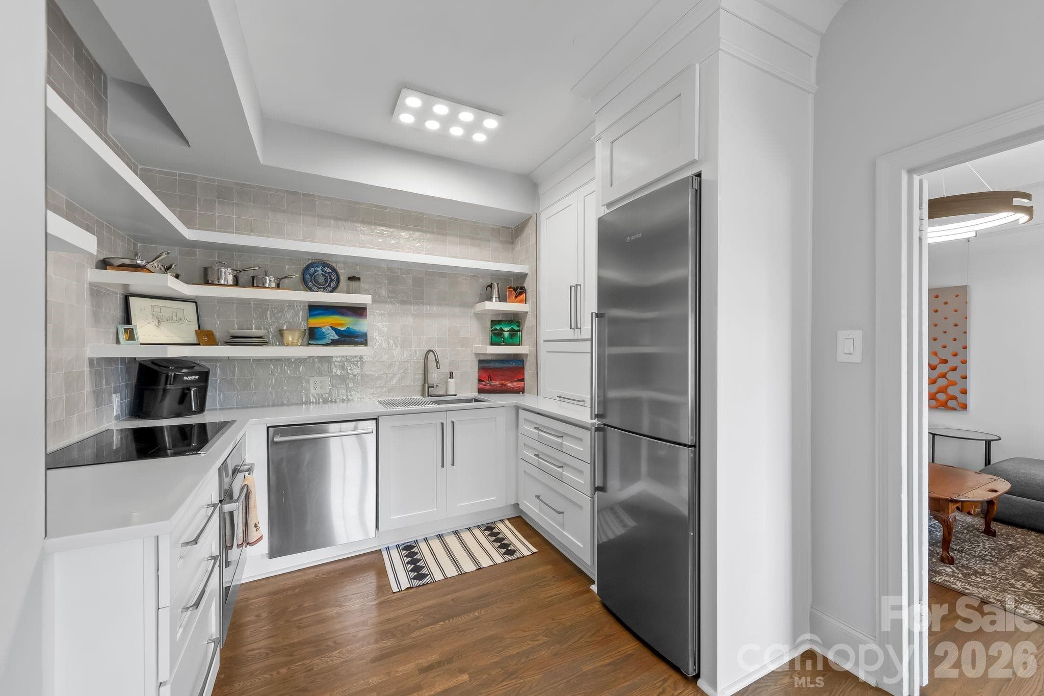 Condominium at 301 W 10th Street, Charlotte, photo 10 of 21