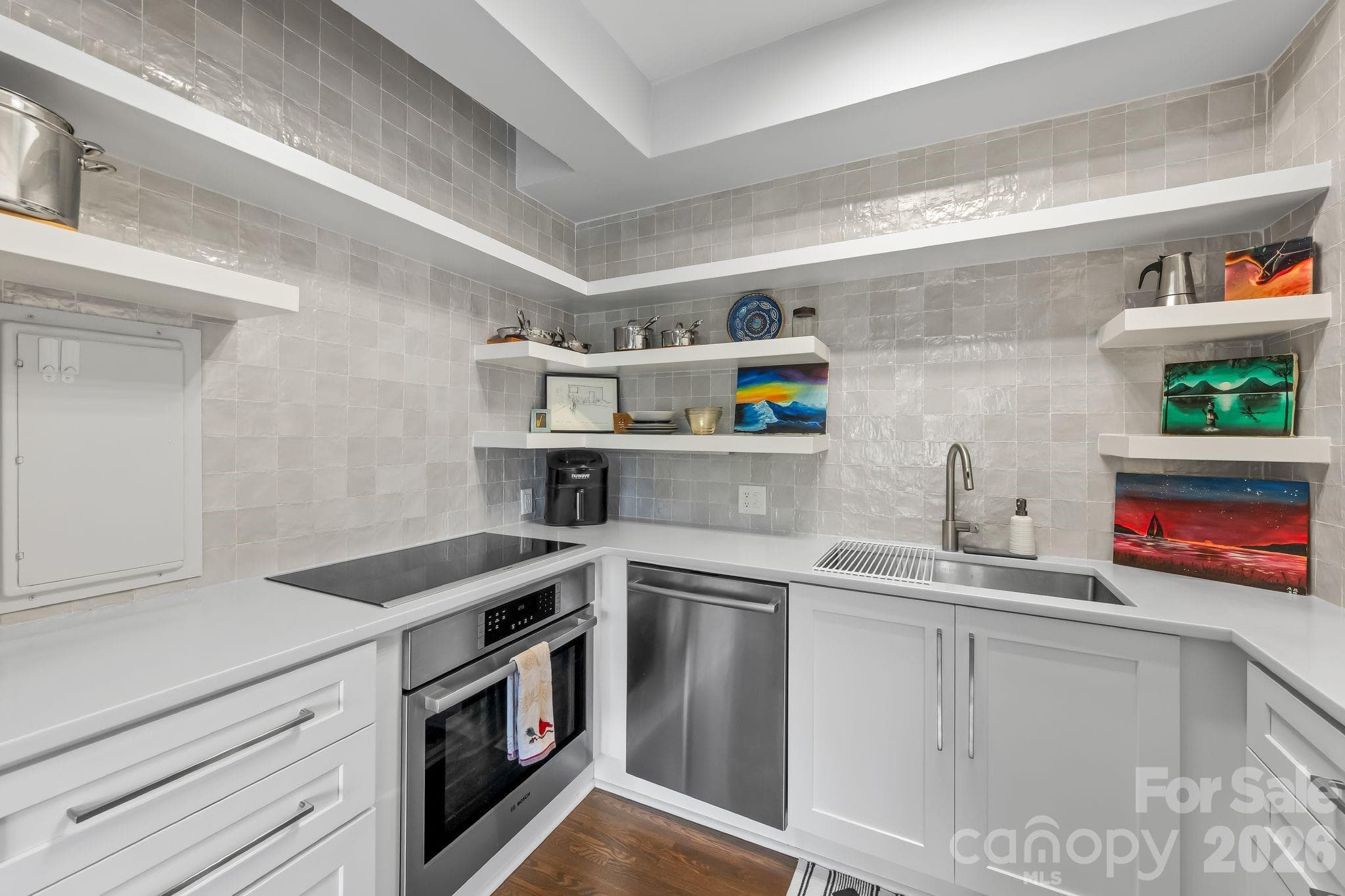 Condominium at 301 W 10th Street, Charlotte, photo 11 of 21