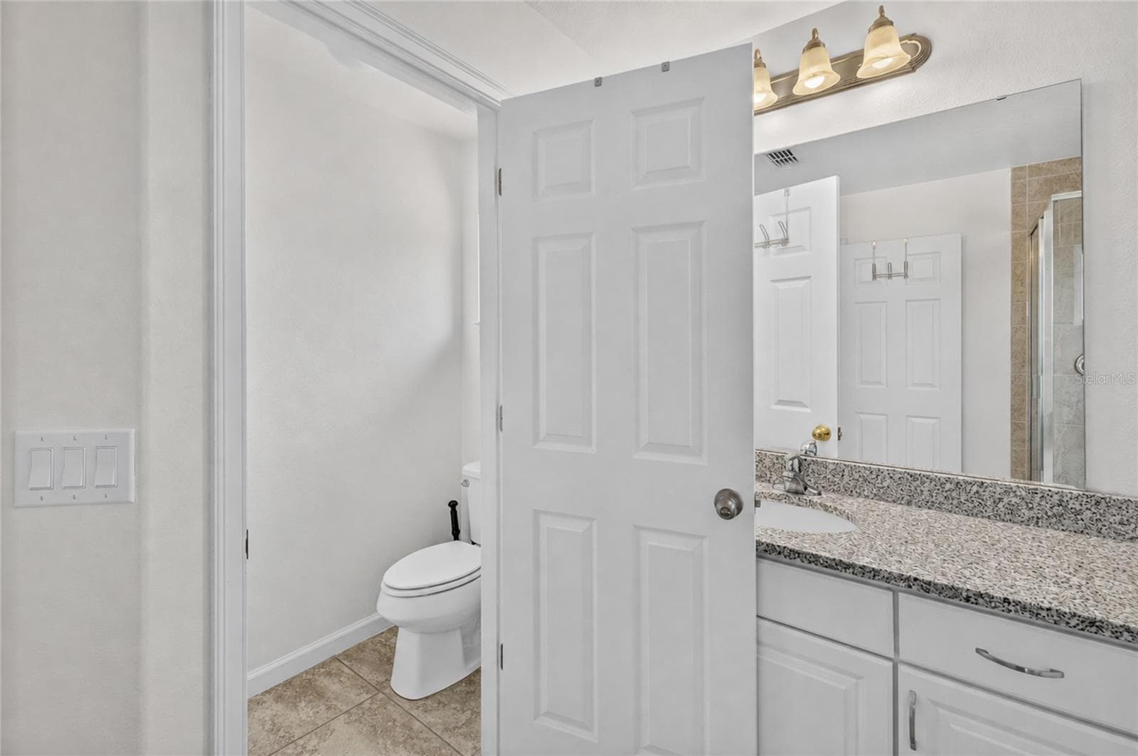 Single Family Residence at 427 ORANGE COSMOS BLVD, DAVENPORT, photo 32 of 44