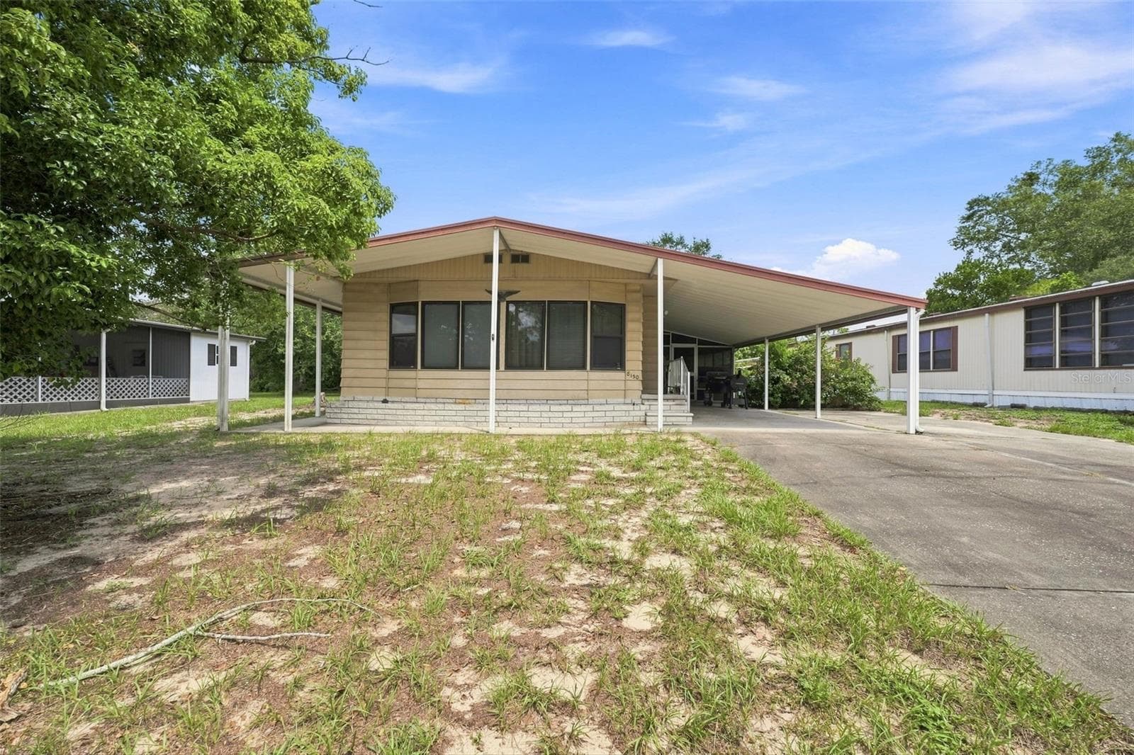 Front Exterior - 8150 MODENA AVE, BROOKSVILLE