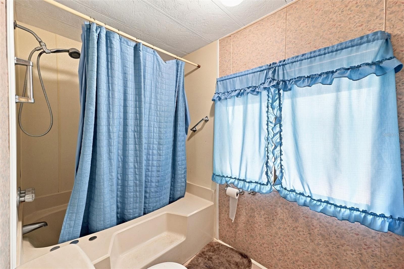 Primary Bathroom - 8150 MODENA AVE, BROOKSVILLE