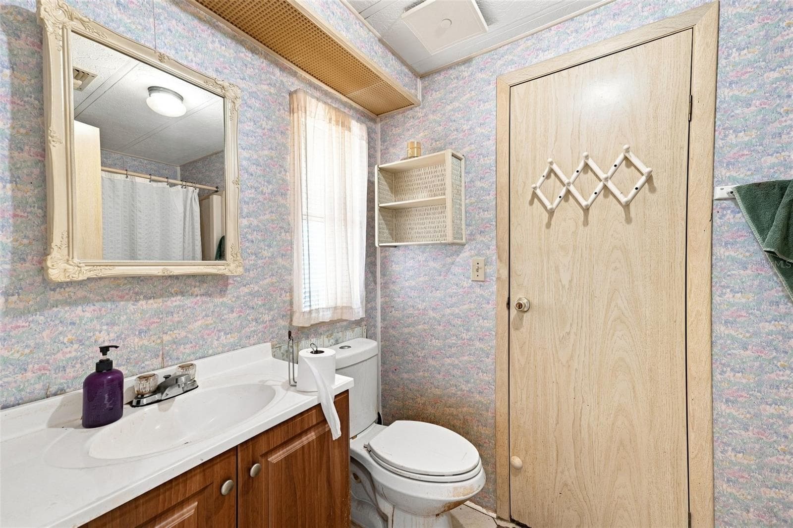 Bathroom 2 - 8150 MODENA AVE, BROOKSVILLE