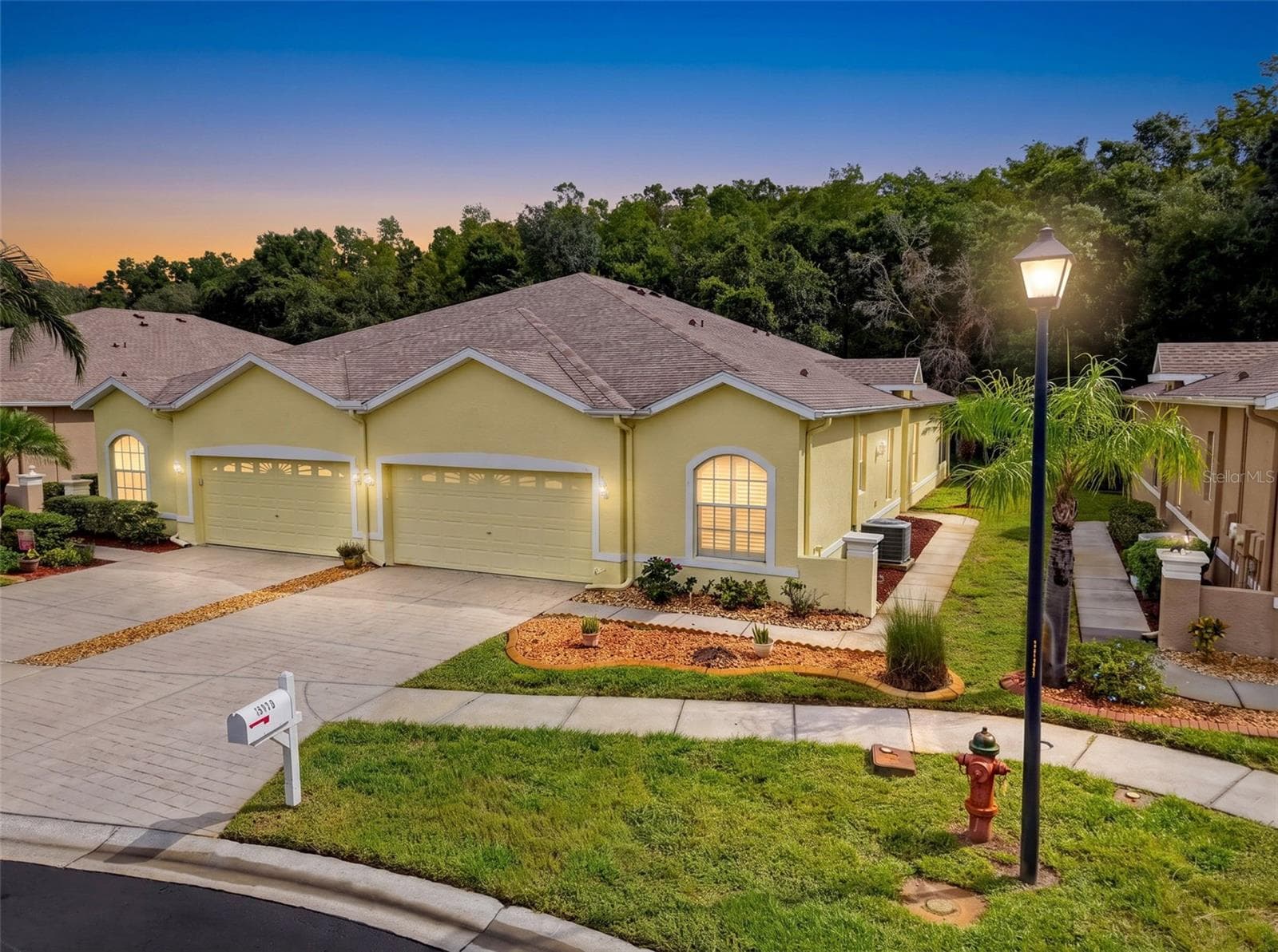 11440 GOLF ROUND DR
