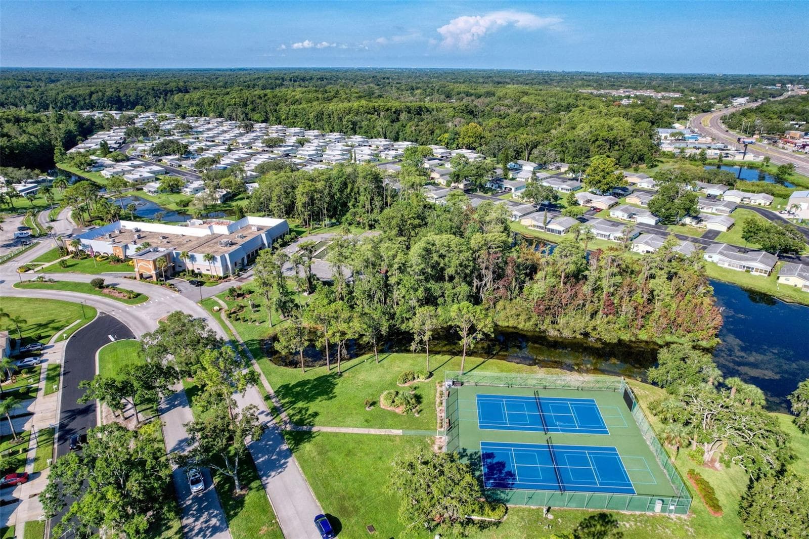 Villa at 11440 GOLF ROUND DR, NEW PORT RICHEY, photo 25 of 31