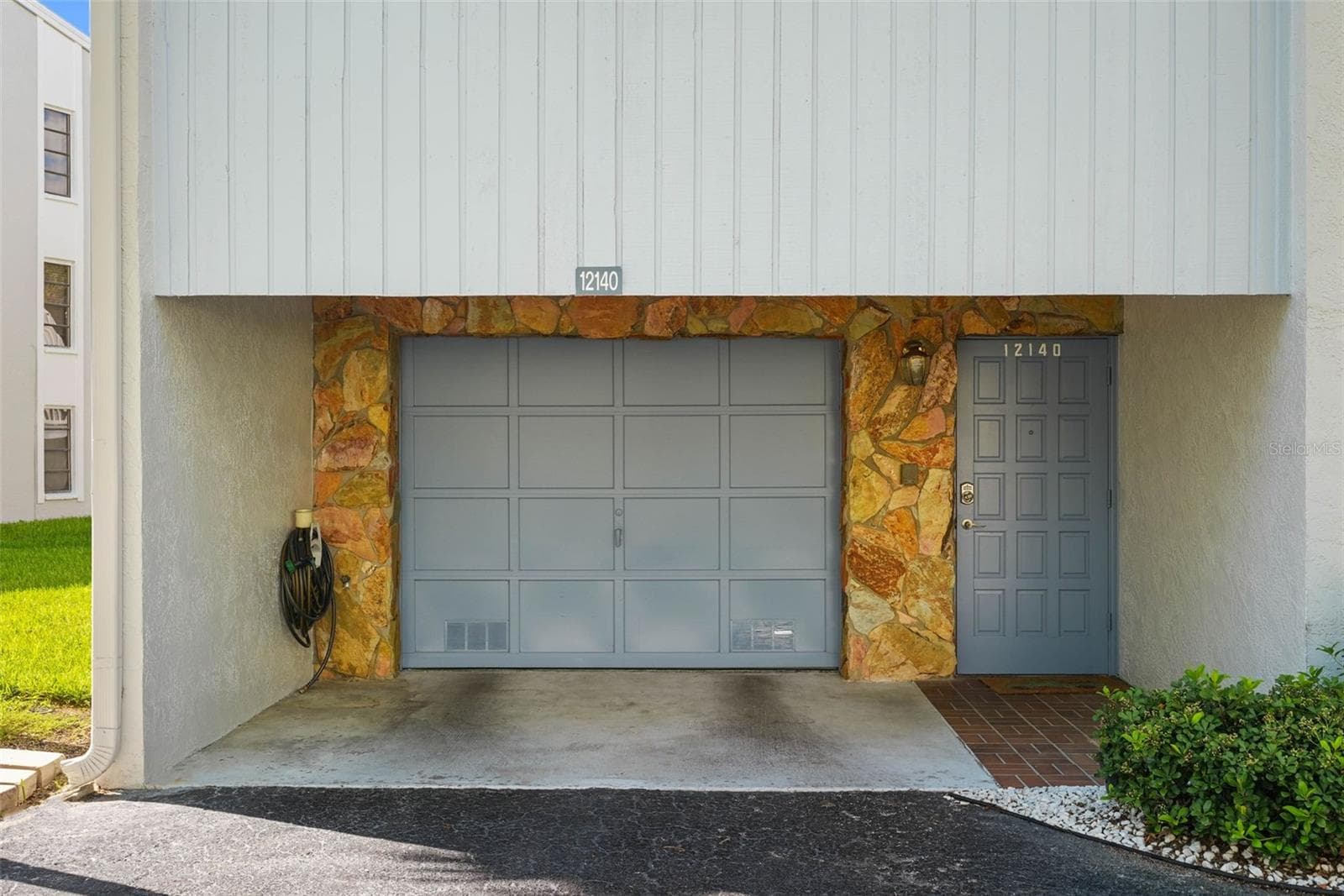 Townhouse at 12140 CAPRI CIR S, TREASURE ISLAND, photo 4 of 53