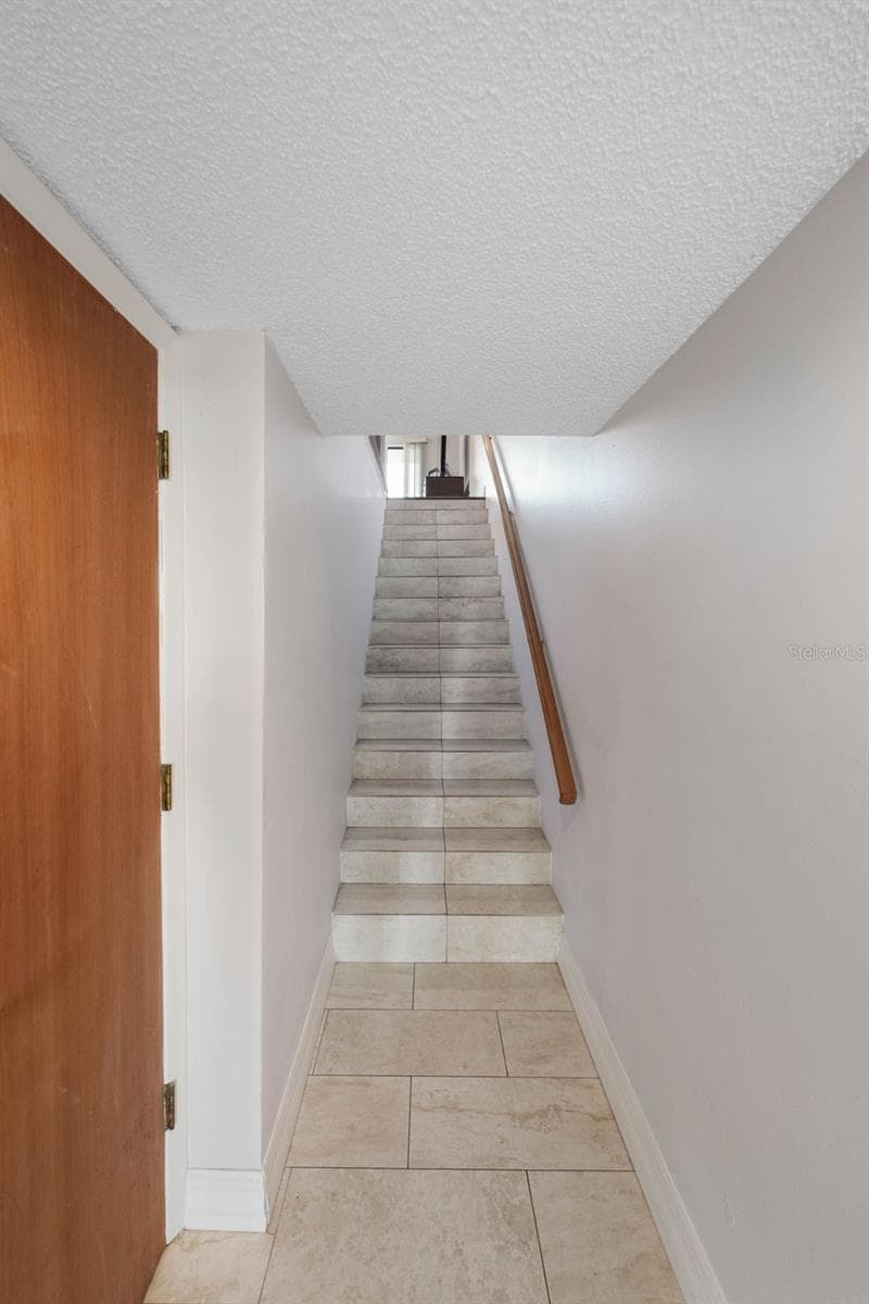 Townhouse at 12140 CAPRI CIR S, TREASURE ISLAND, photo 6 of 53