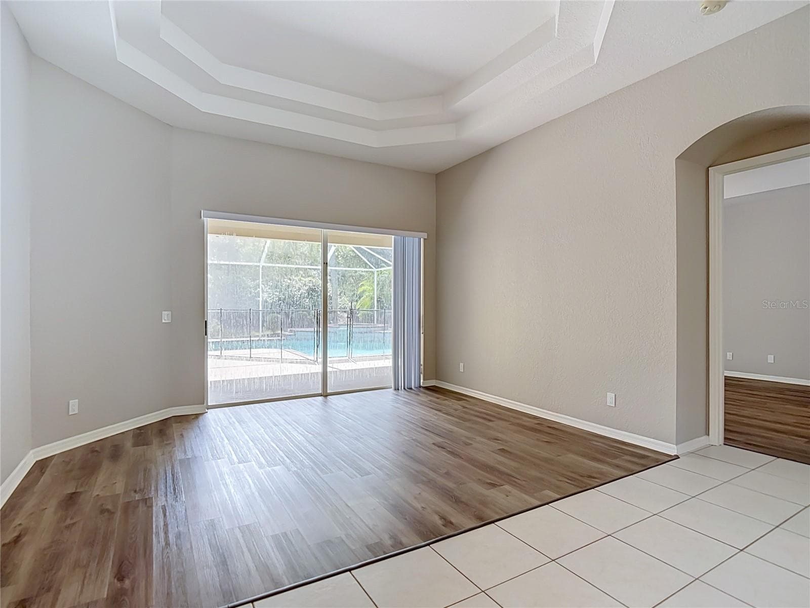 Single Family Residence at 10221 GARDEN ALCOVE DR, TAMPA, photo 9 of 65