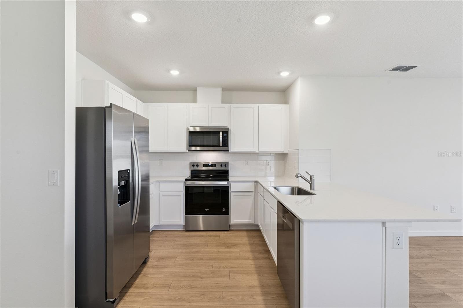 Single Family Residence at 1343 GRAND FLORA LN, SANFORD, photo 15 of 39