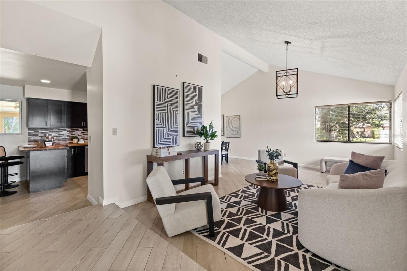 Single Family Residence at 7925 SNOWBERRY CIR, ORLANDO, photo 9 of 41