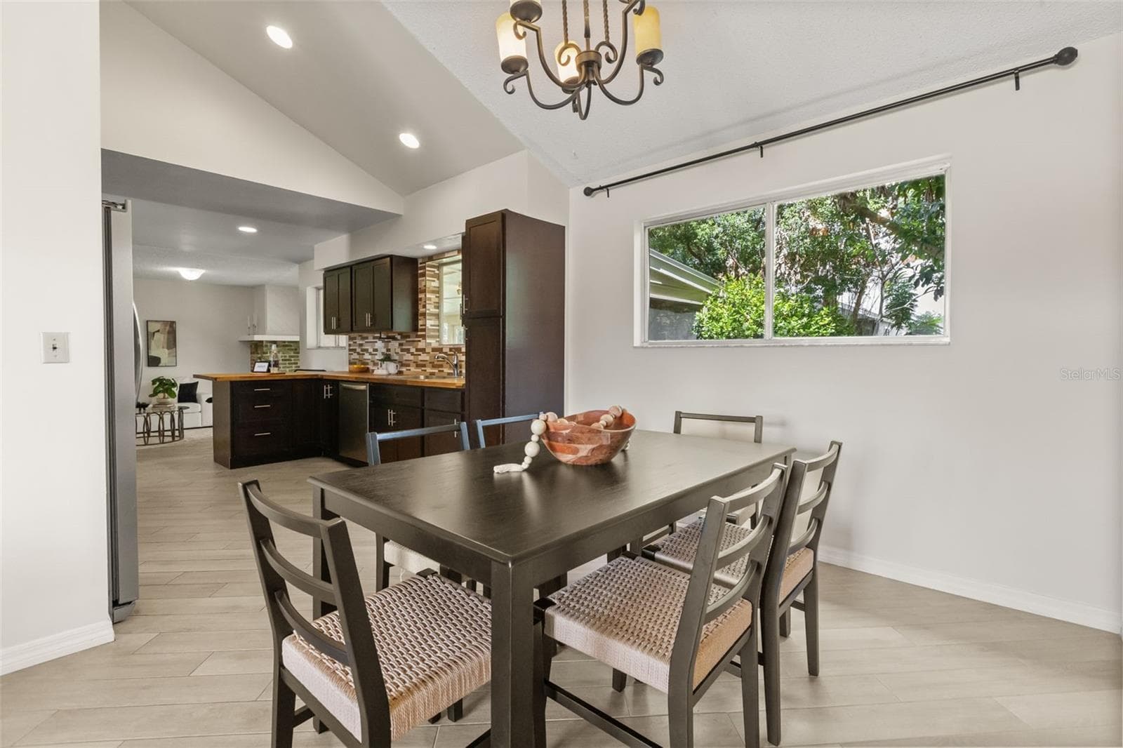 Single Family Residence at 7925 SNOWBERRY CIR, ORLANDO, photo 15 of 41