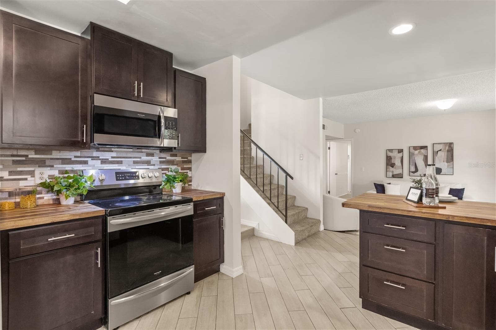 Single Family Residence at 7925 SNOWBERRY CIR, ORLANDO, photo 19 of 41