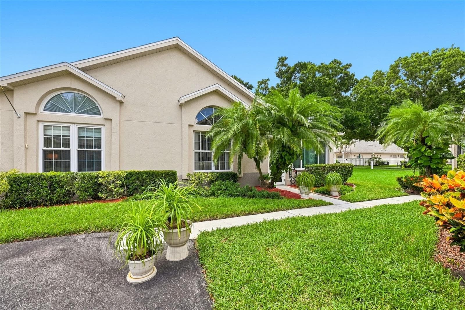 Condominium at 1131 GOLFVIEW WOODS DR, RUSKIN, photo 3 of 52