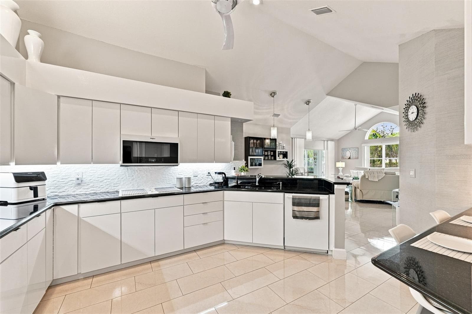Condominium at 1131 GOLFVIEW WOODS DR, RUSKIN, photo 17 of 52