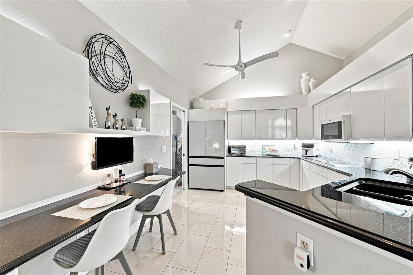 Condominium at 1131 GOLFVIEW WOODS DR, RUSKIN, photo 19 of 52