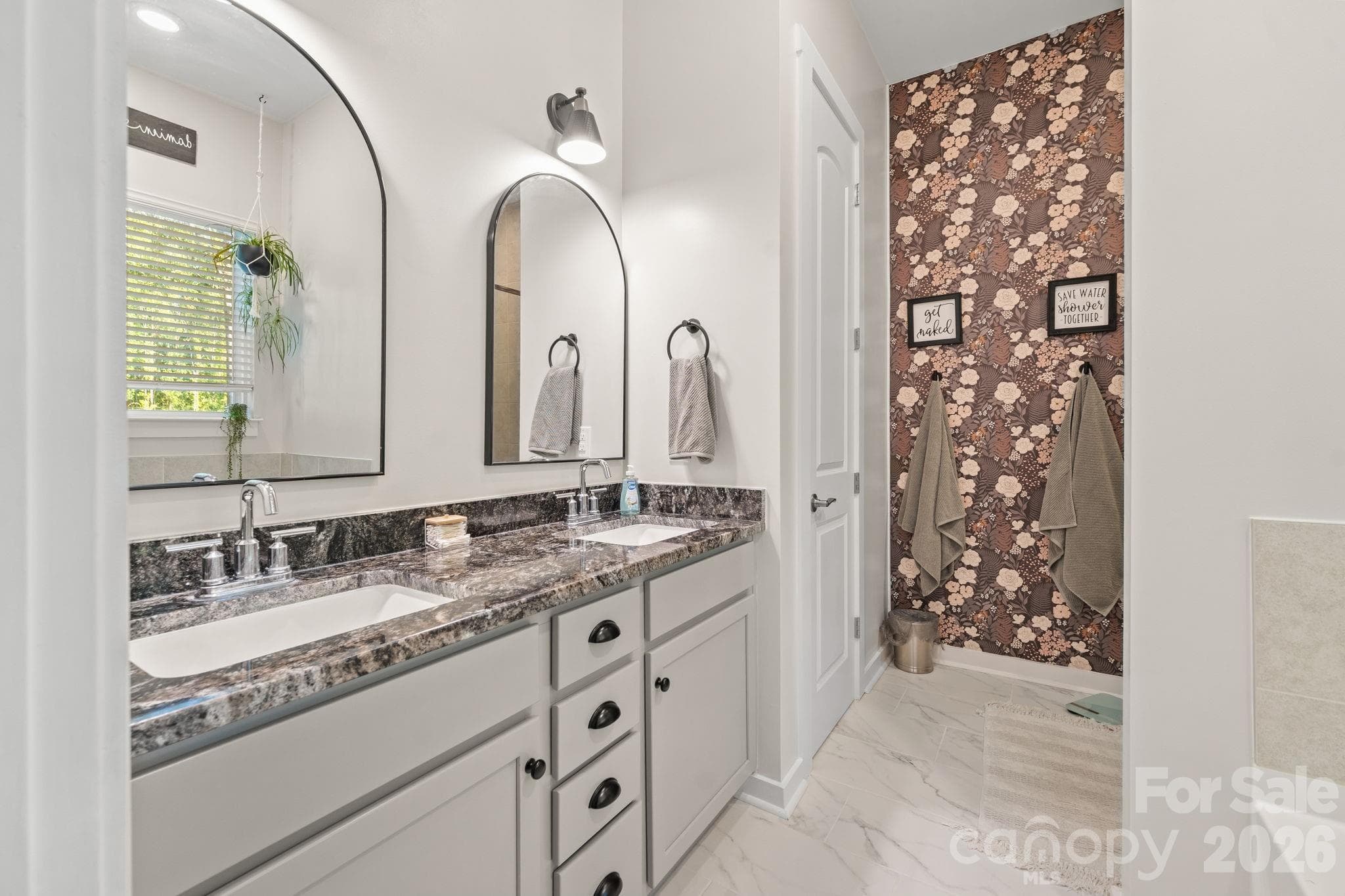 Single Family Residence at 4298 Brandy Creek Court, Clover, photo 4 of 47