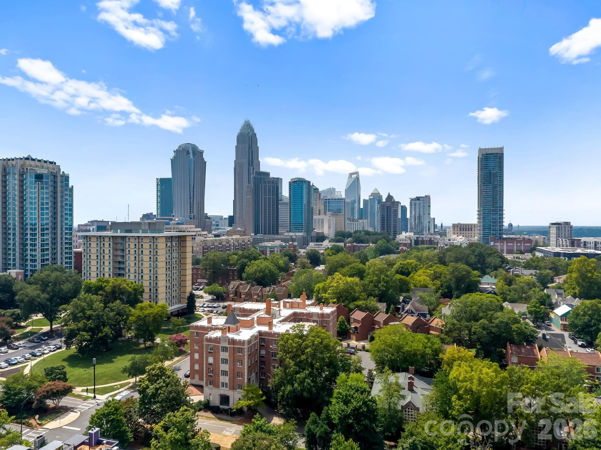 Condominium at 301 W 10th Street, Charlotte, photo 2 of 21