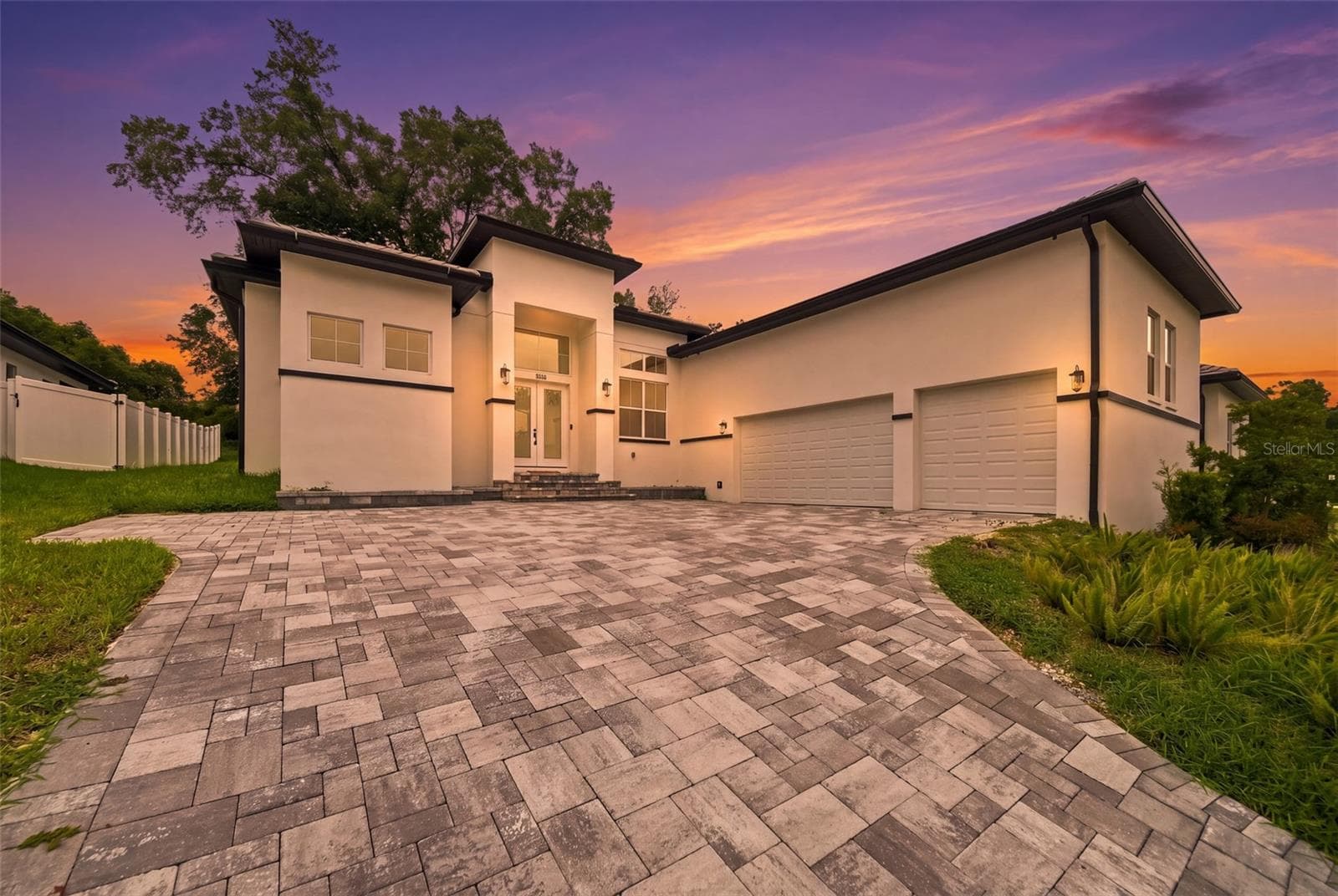 555 SANCTUARY GOLF PL