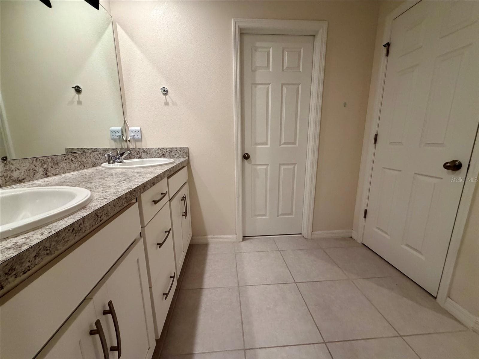 Townhouse at 2280 CENTERRA LOOP, KISSIMMEE, photo 35 of 36